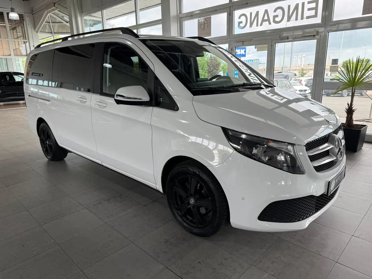 Mercedes-Benz V 220 V -Klasse V 220 d lang*Navi*Automatik*AHK. Alb - 2