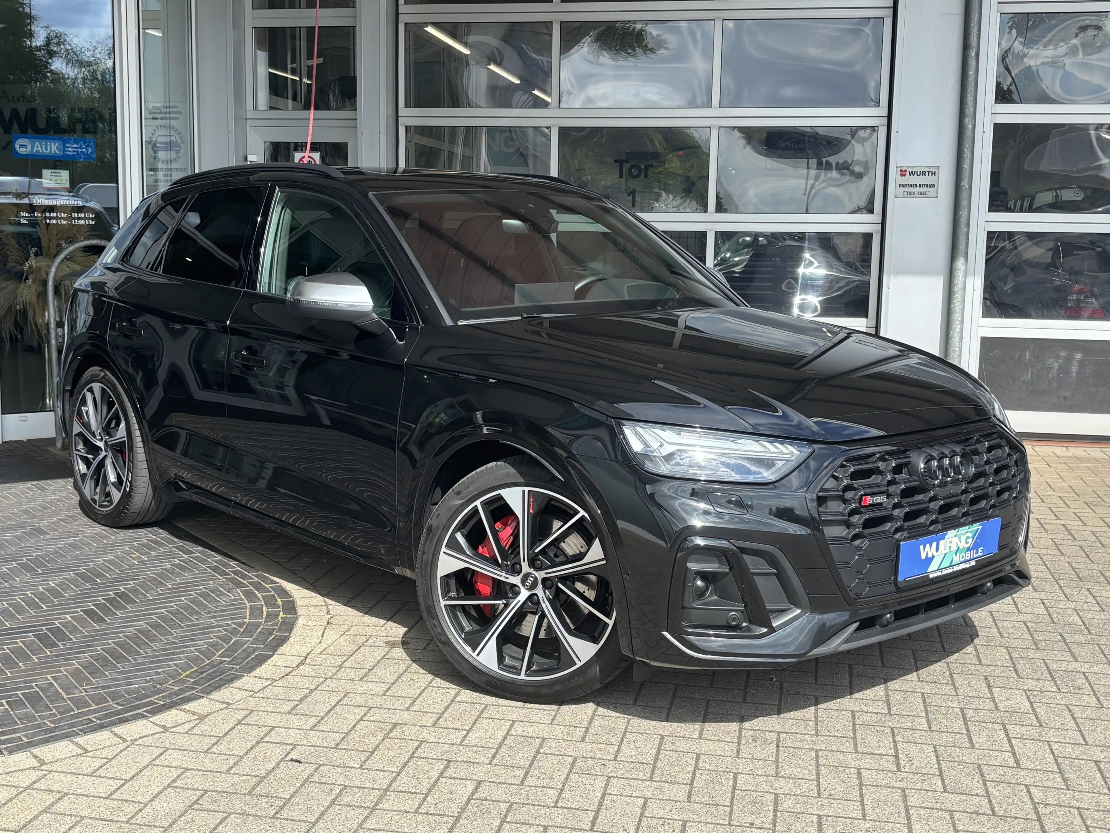 Audi SQ5 3.0 TDI QUATTRO MATRIX-LED PANO B&O AHK ACC — photo 3
