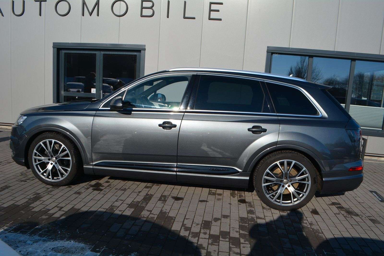 Second hand Audi Sq7 TDI