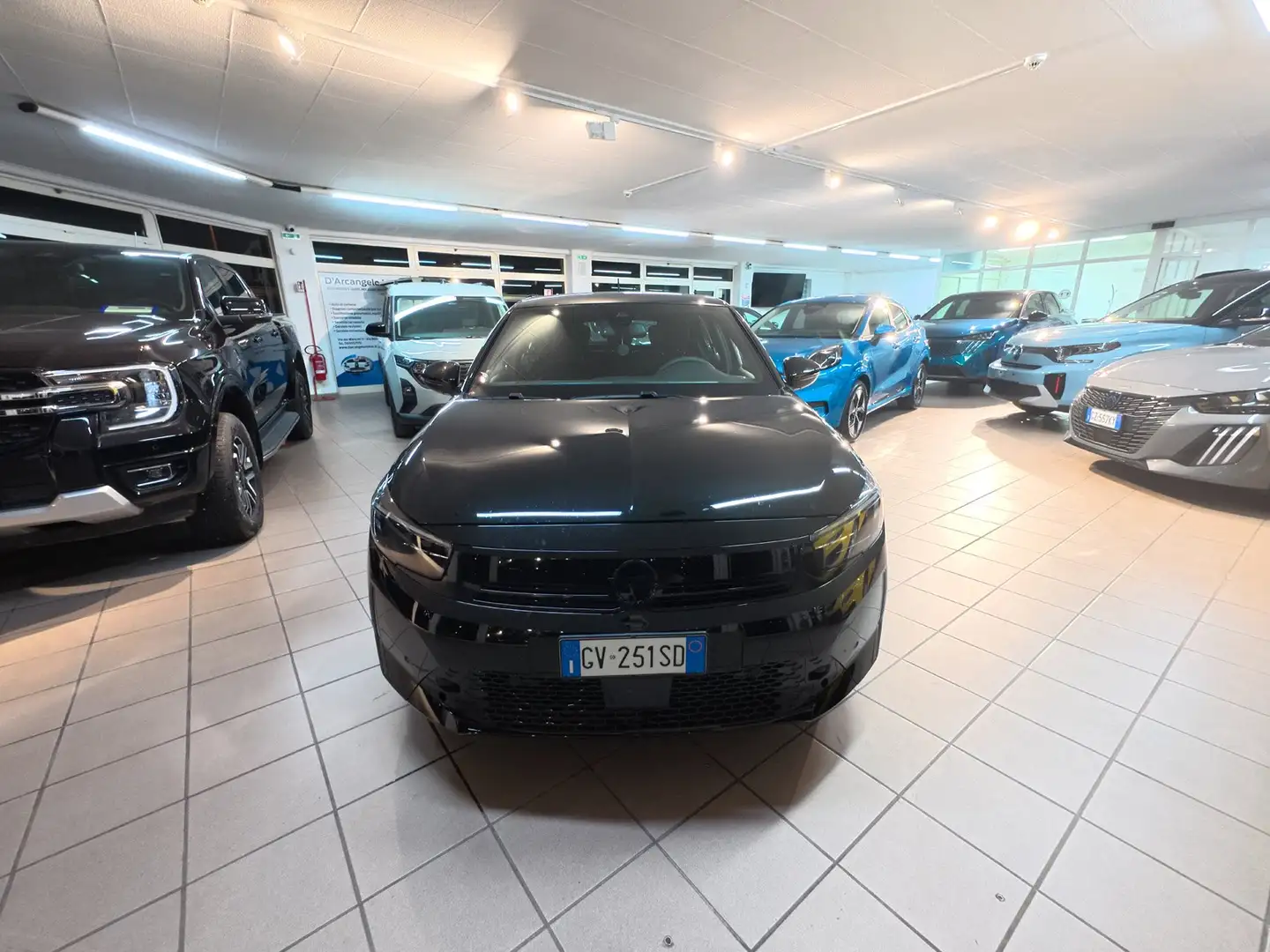 Opel Corsa Corsa VI 2023 1.2 GS s Noir - 2