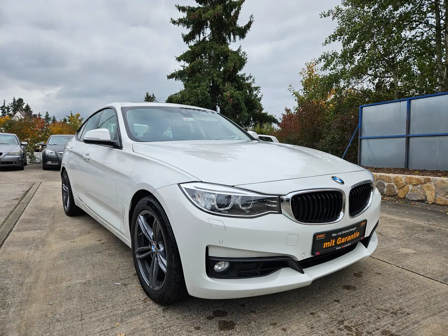 BMW 330 330 d Gran Turismo Advantage Weiß - 2