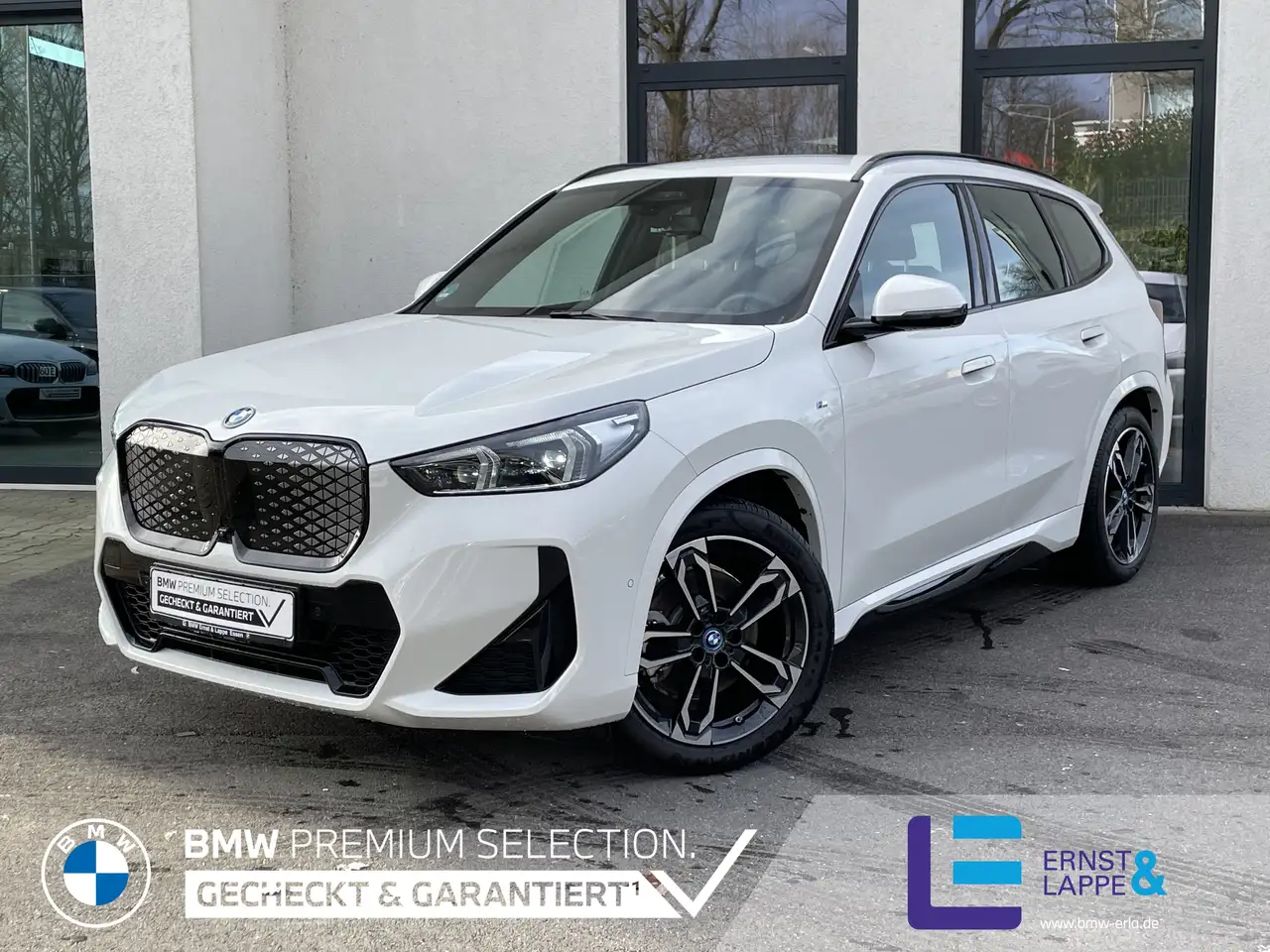 BMW iX1