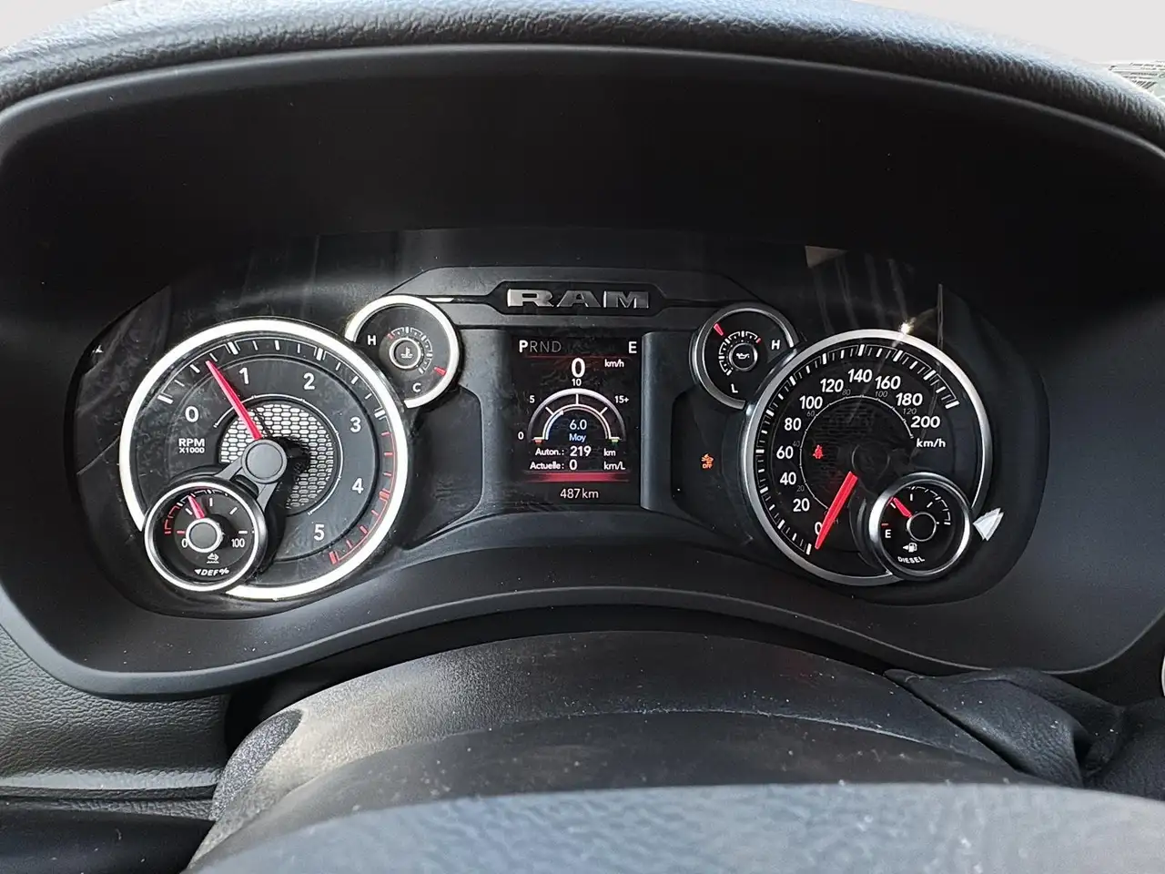 RAM 3500 снимка RAM 3500