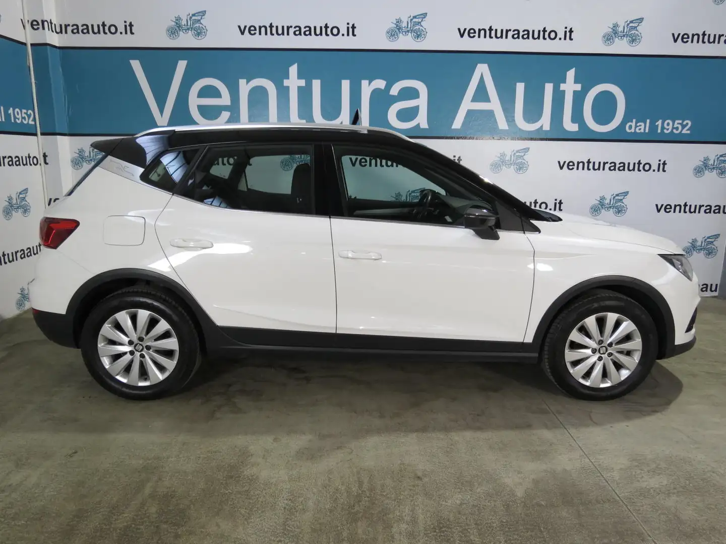 SEAT Arona 1.0 ECOTSI 95 CV XCELLENCE Weiß - 2