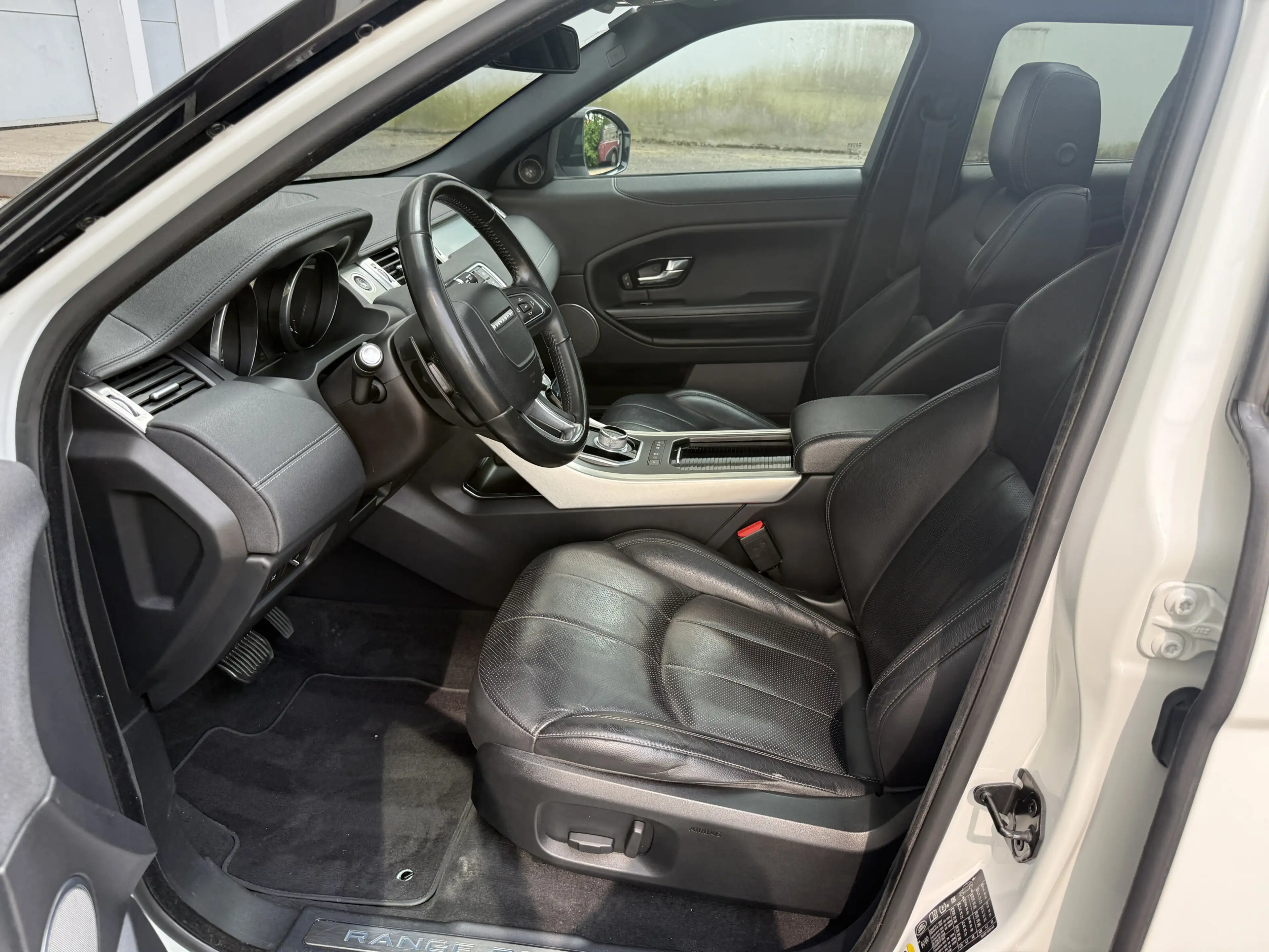 Land Rover Range Rover Evoque SE Dynamic Xenon Navi Pano — photo 13