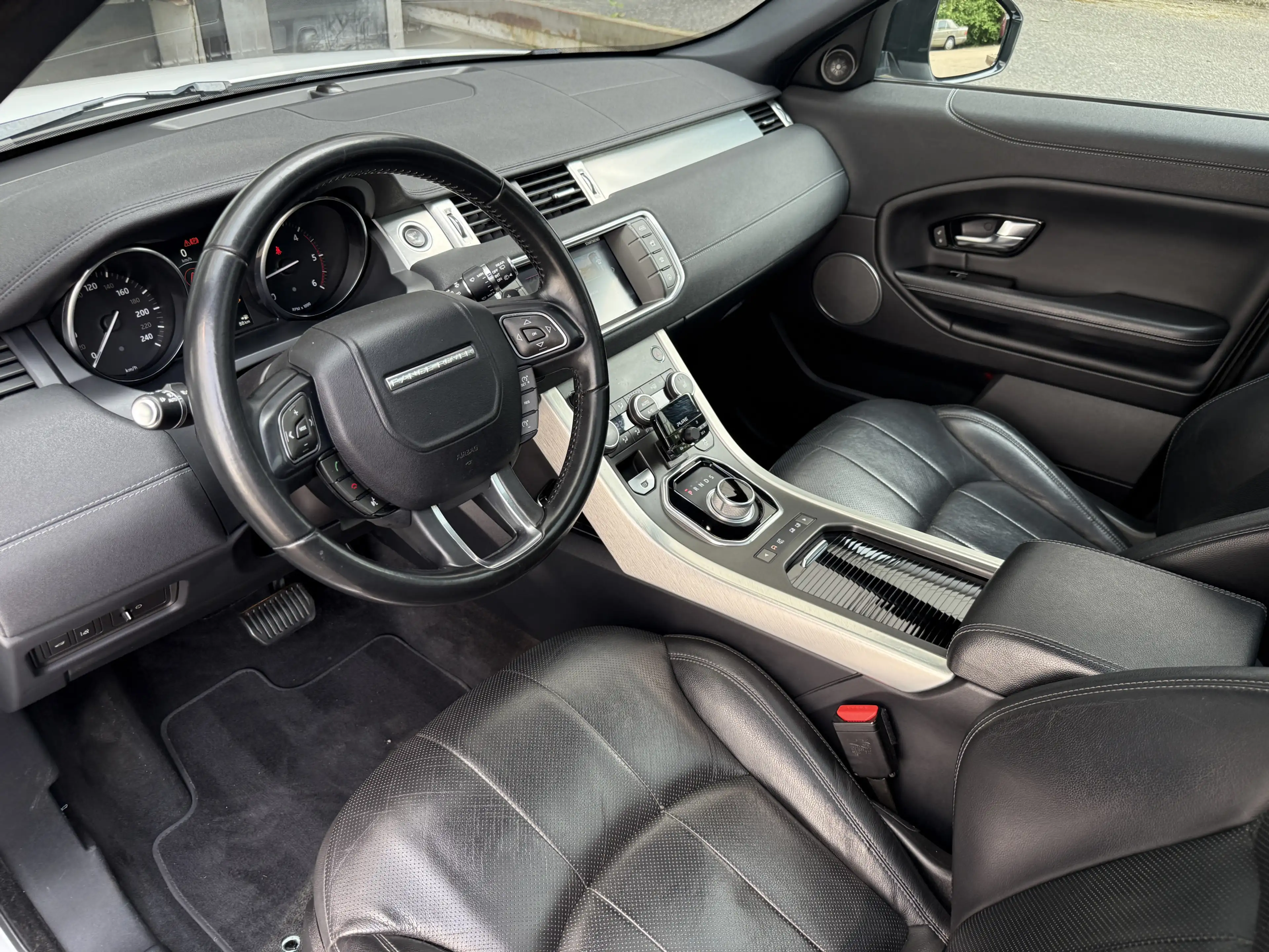 Land Rover Range Rover Evoque SE Dynamic Xenon Navi Pano — photo 12