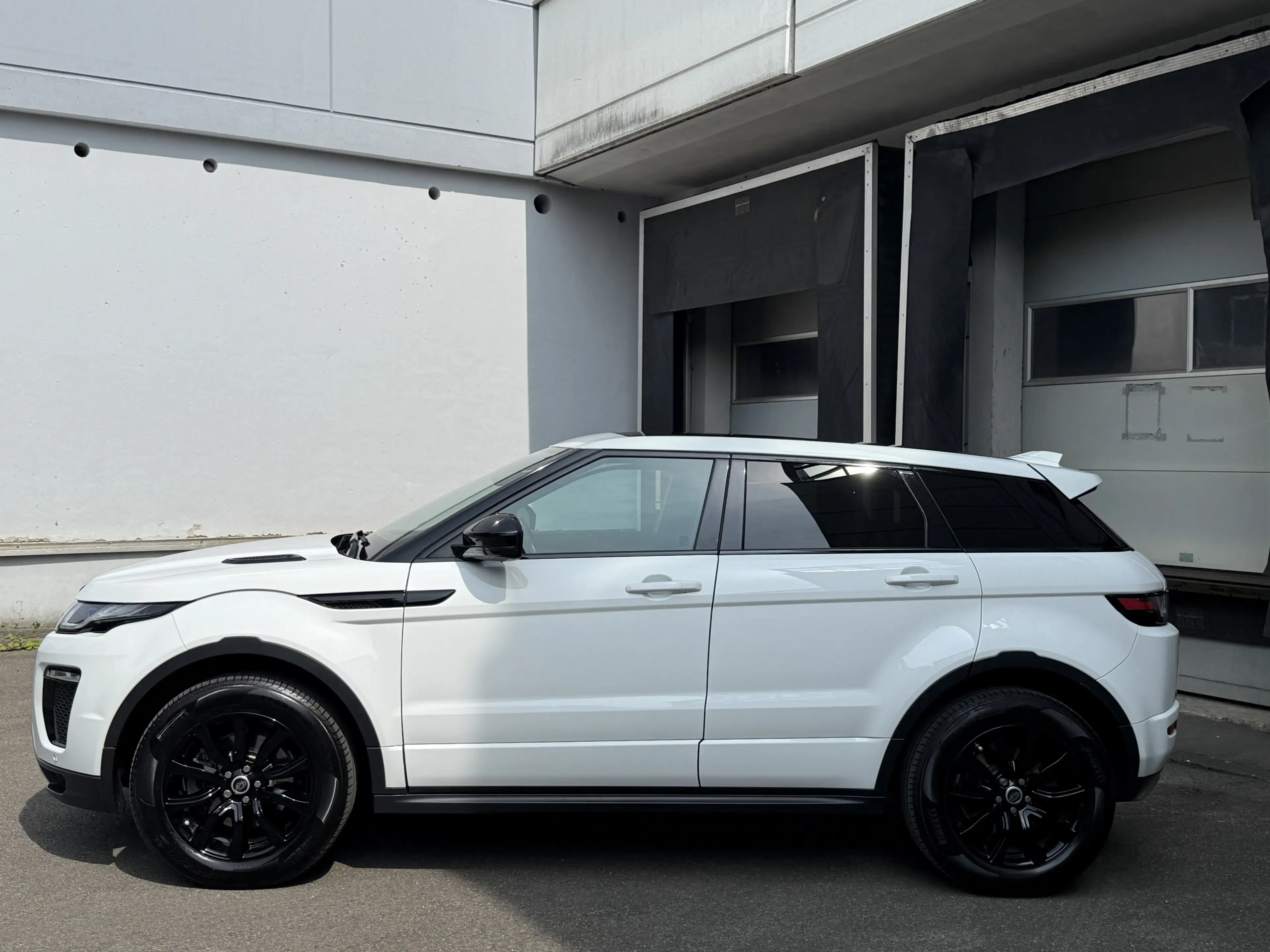 Land Rover Range Rover Evoque SE Dynamic Xenon Navi Pano — photo 3