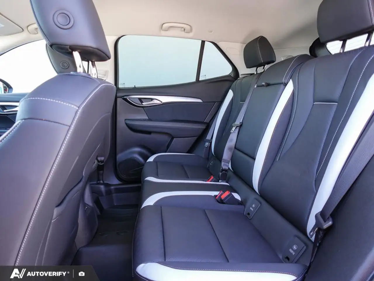 Buick Envision снимка Buick Envision