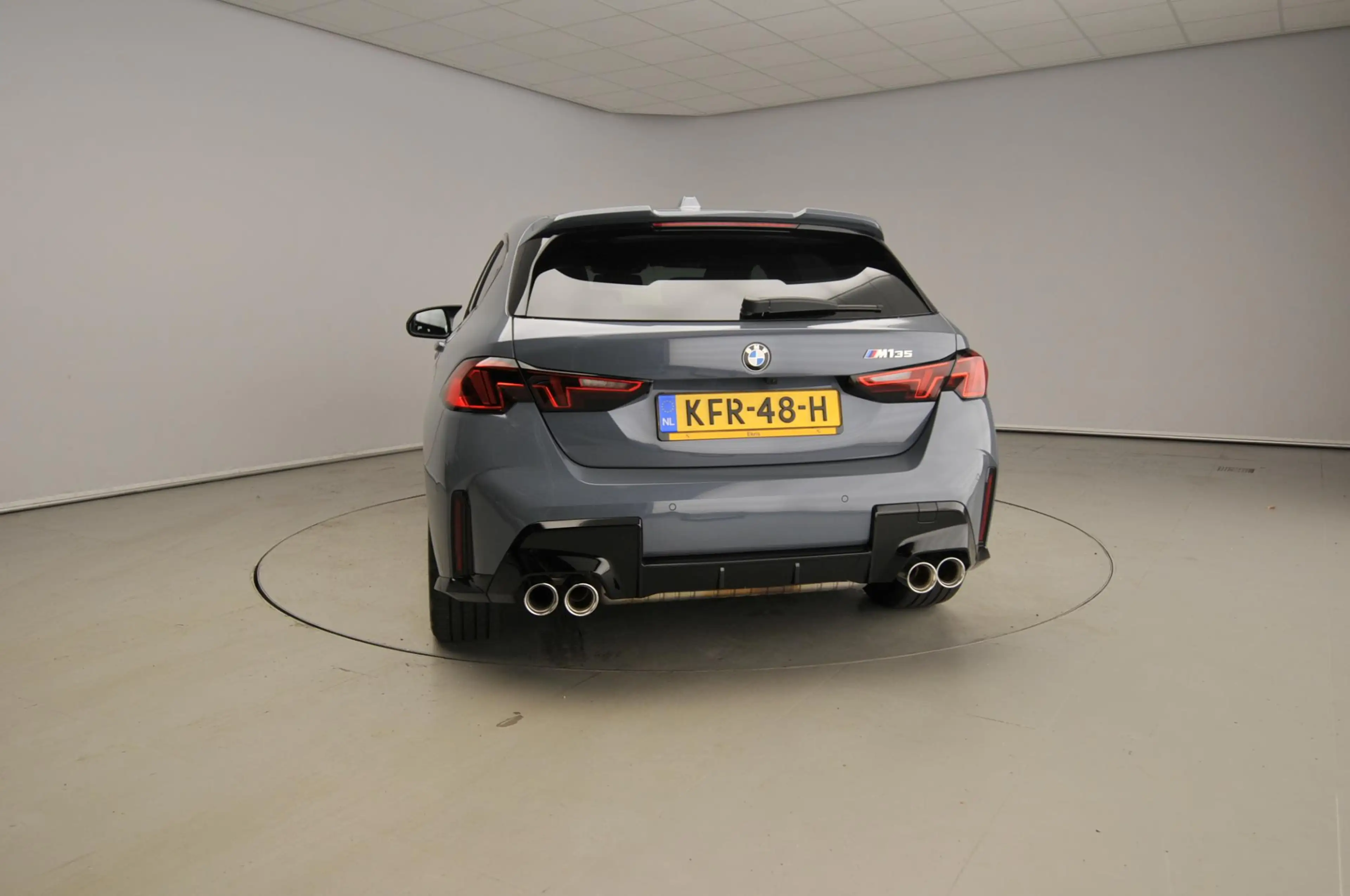 BMW 135 1 Serie 5-deurs M135 xDrive | M-Sportpakket | LED — photo 3