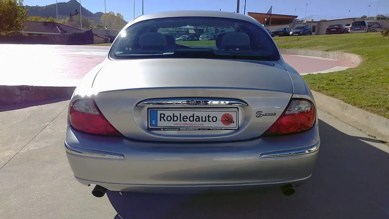 Jaguar S-Type 3.0 V6, foto 6