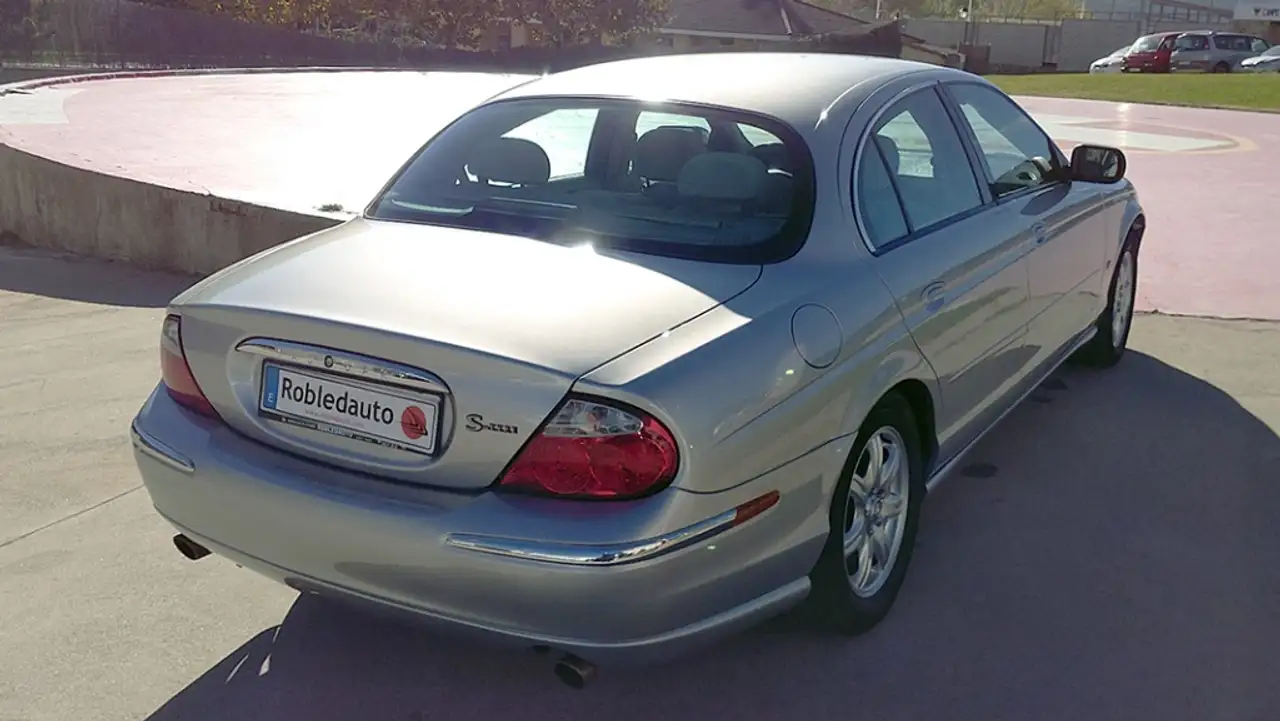 Jaguar S-Type 3.0 V6, foto 5