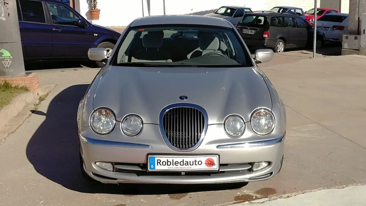 Jaguar S-Type 3.0 V6, foto 2