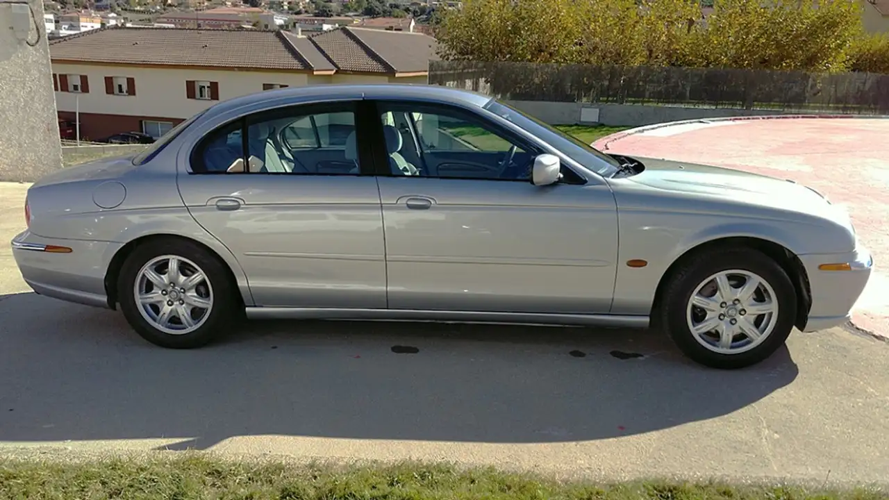 Jaguar S-Type 3.0 V6, foto 4