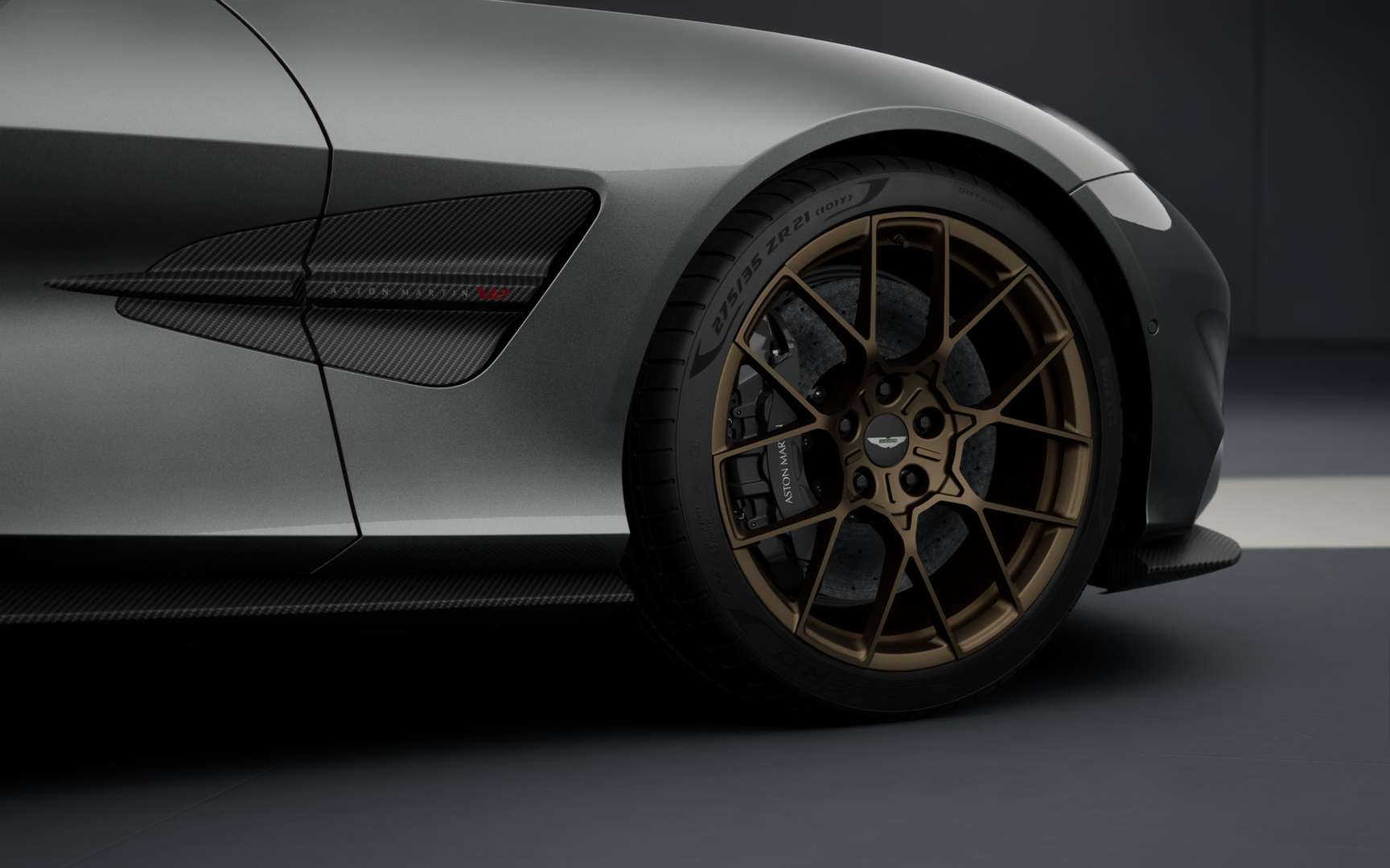 Aston Martin Vanquish 6.0 V12 Carbon -  - Joinsteer - #2