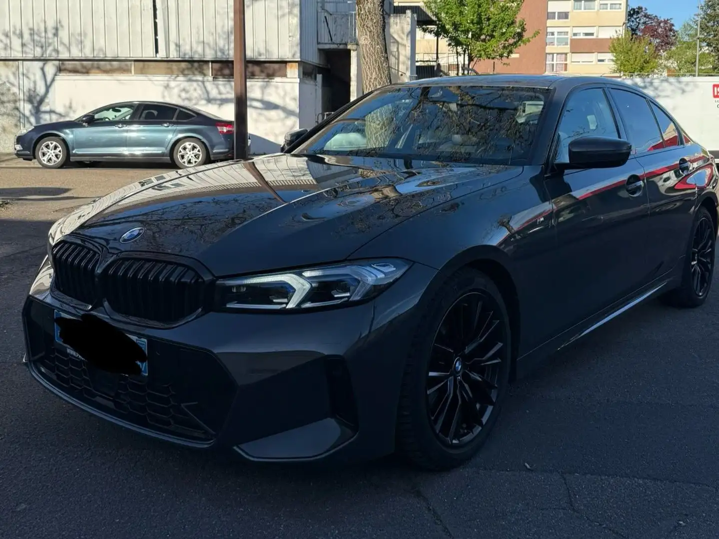 BMW 320 320d xDrive 190 ch M Sport Pack M Sport Shadow Gris - 1