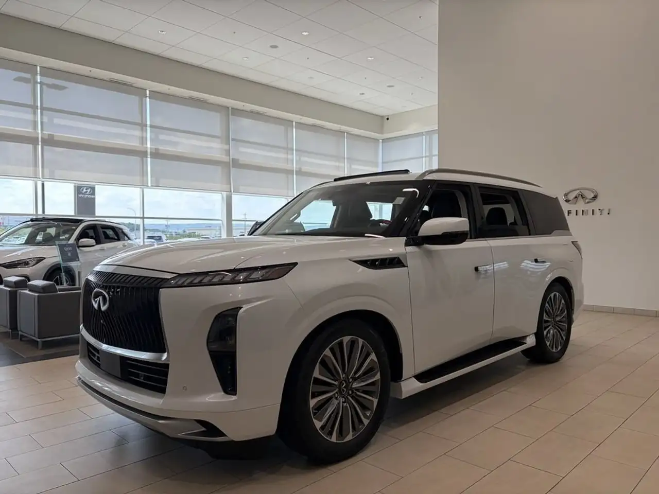 Infiniti QX80 fotografie Infiniti QX80