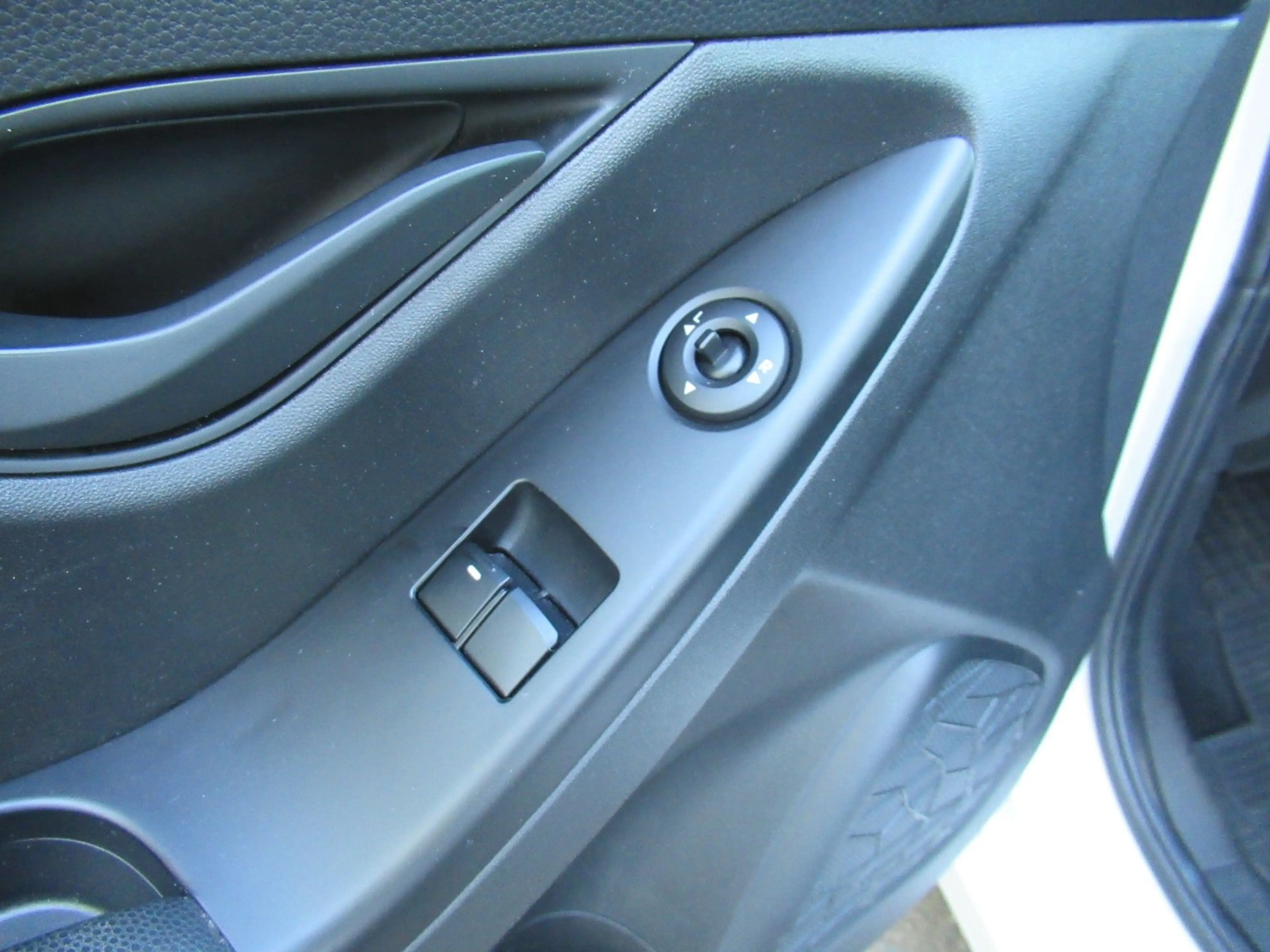 Hyundai iX20 1.6 Trend Automatik 2.Hd./Klima/eFH/ZV... — photo 20