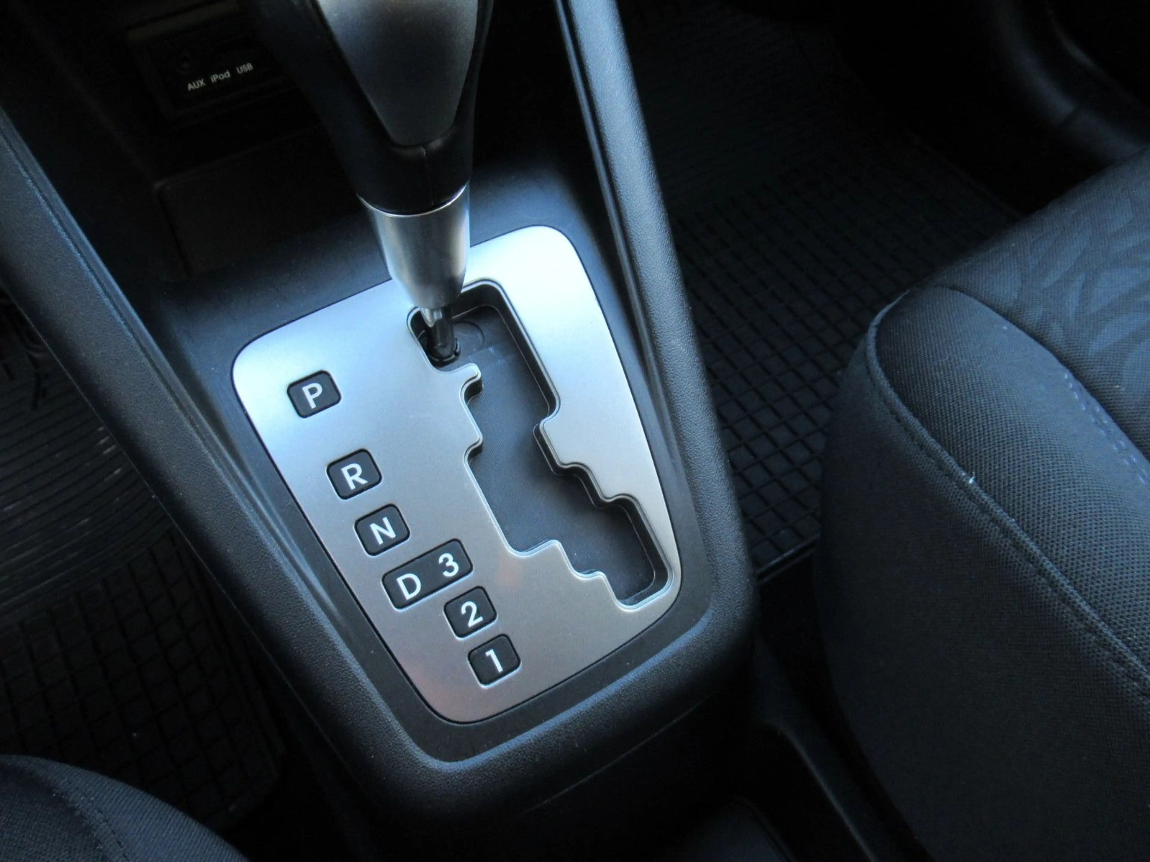 Hyundai iX20 1.6 Trend Automatik 2.Hd./Klima/eFH/ZV... — photo 24