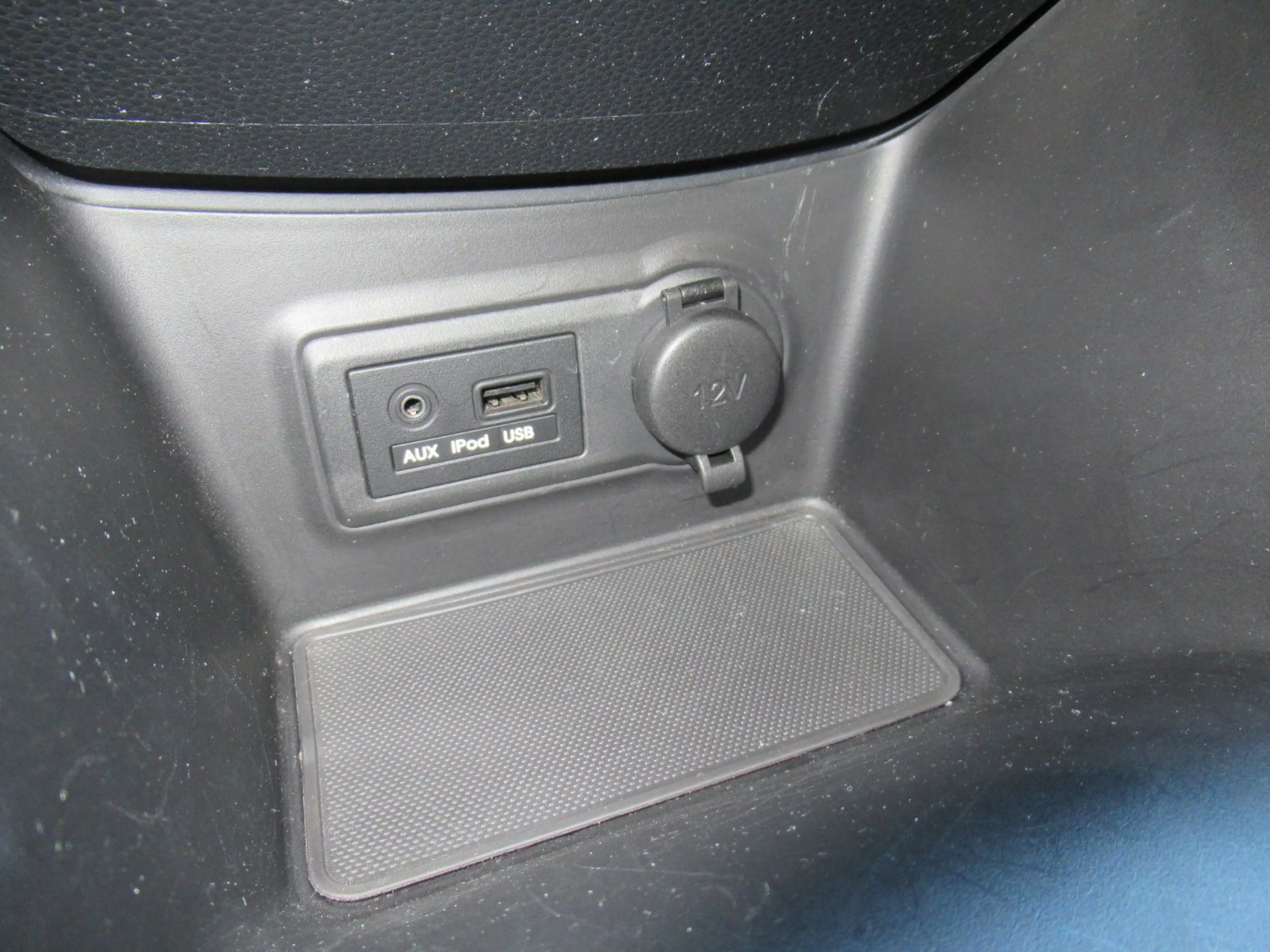 Hyundai iX20 1.6 Trend Automatik 2.Hd./Klima/eFH/ZV... — photo 25