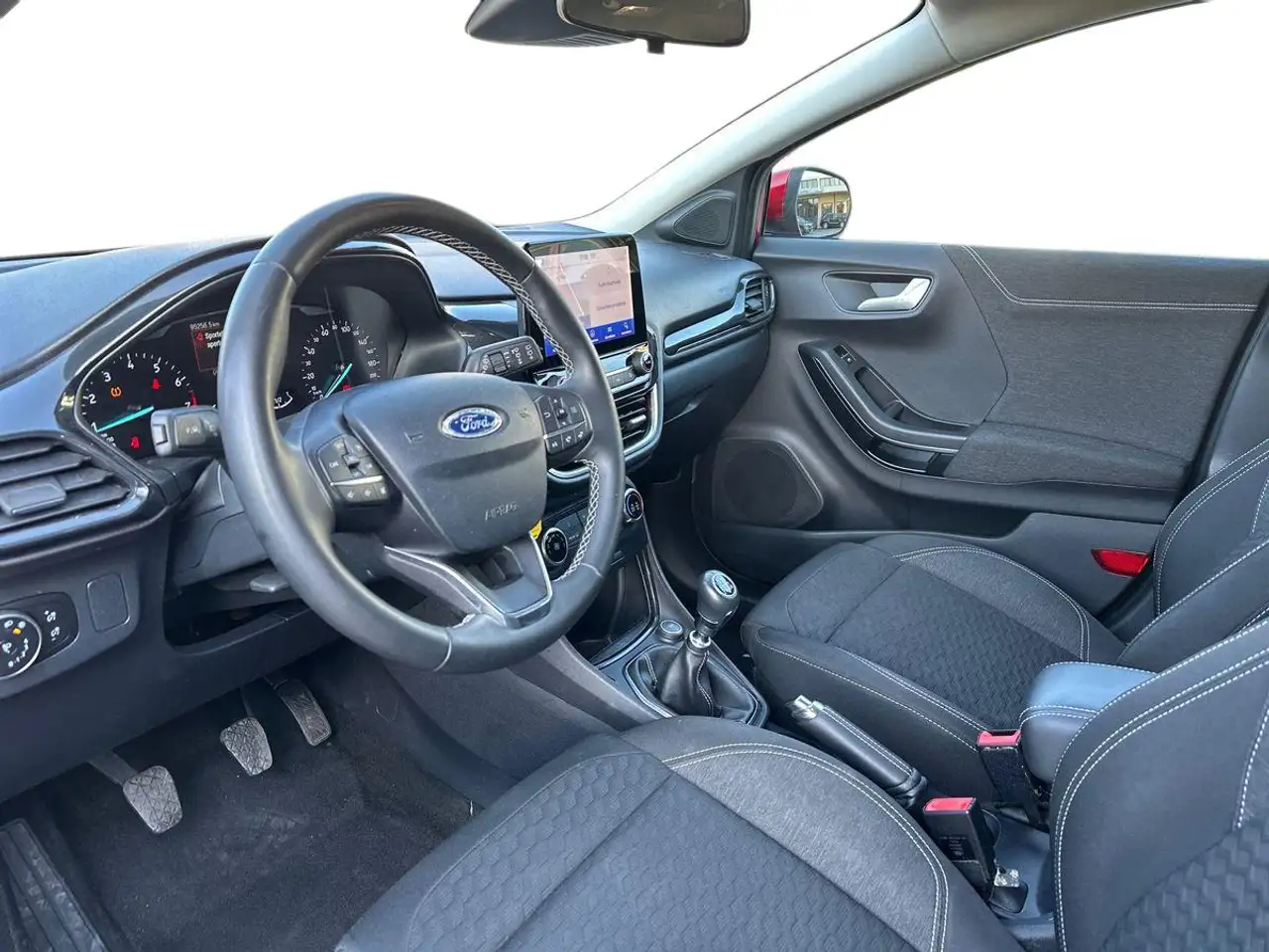 Ford Puma 1.0 EcoBoost Hybrid Titanium, миниатюра 9