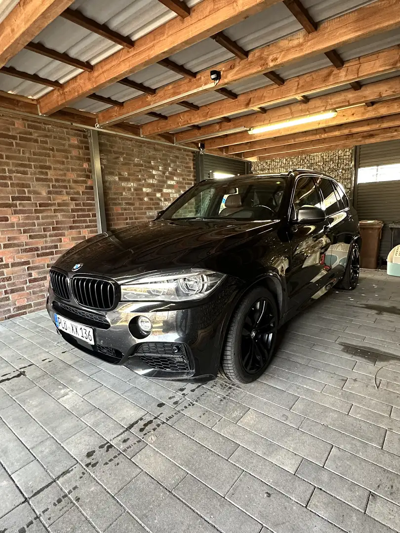 BMW X5 M M50d Sport-Aut. Schwarz - 2