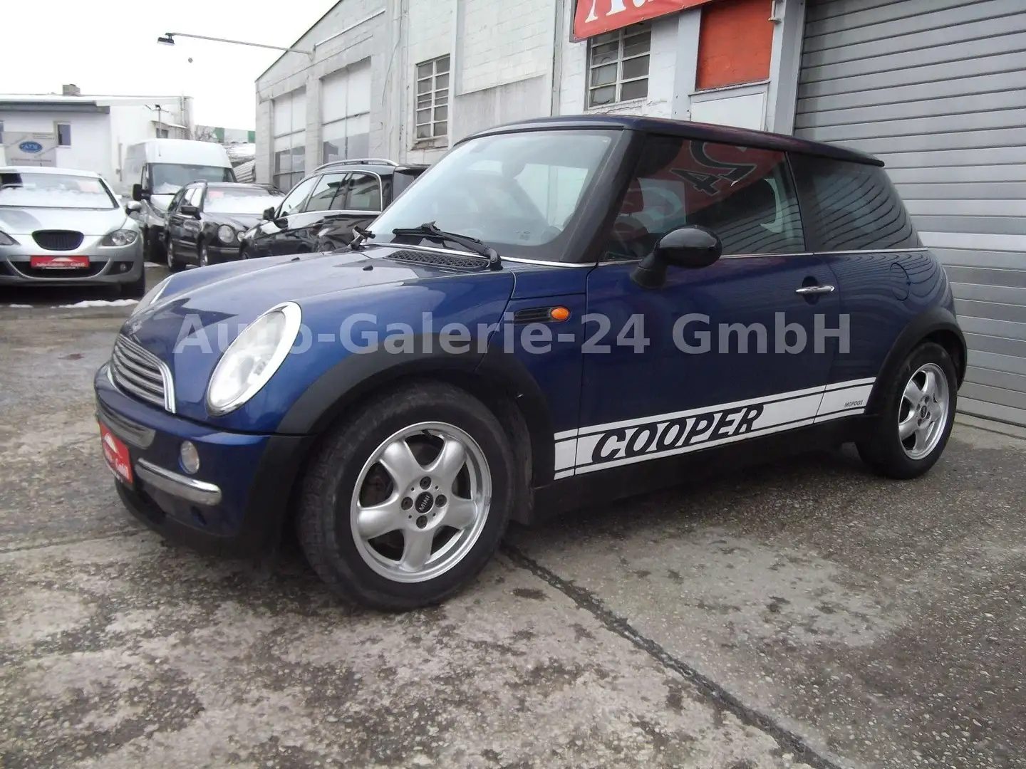 MINI Cooper 1,6i Klima, Sitzheiz. Tüv 11/2025 Blau - 2