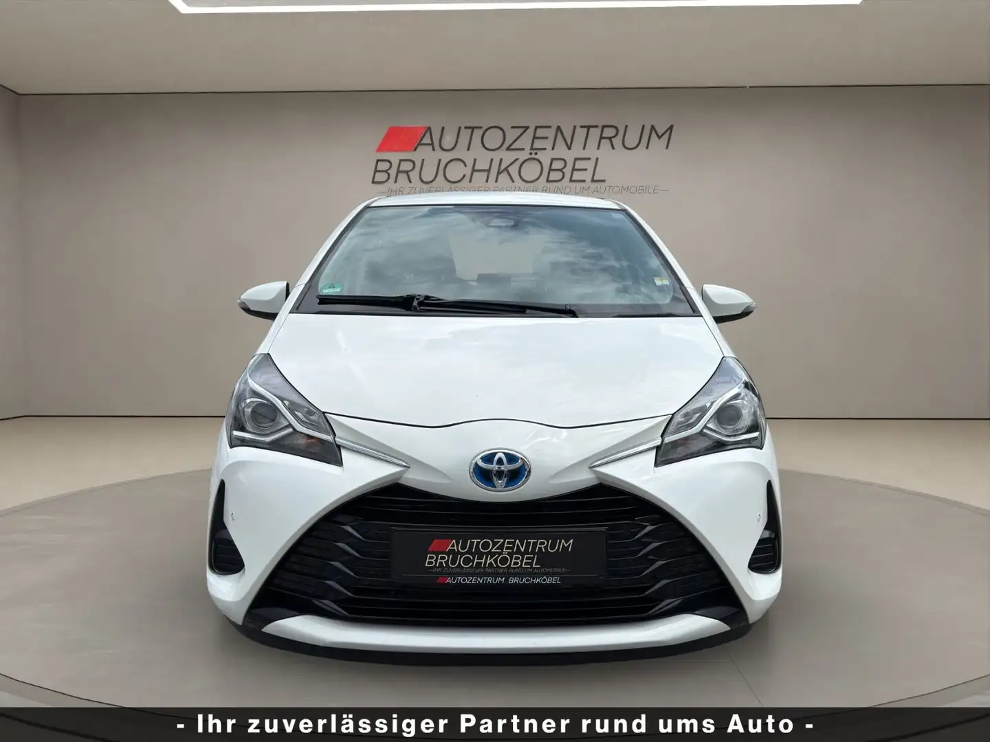 Toyota Yaris Hybrid Comfort |KAM|NAVI|PDC|1HD| Blanc - 2