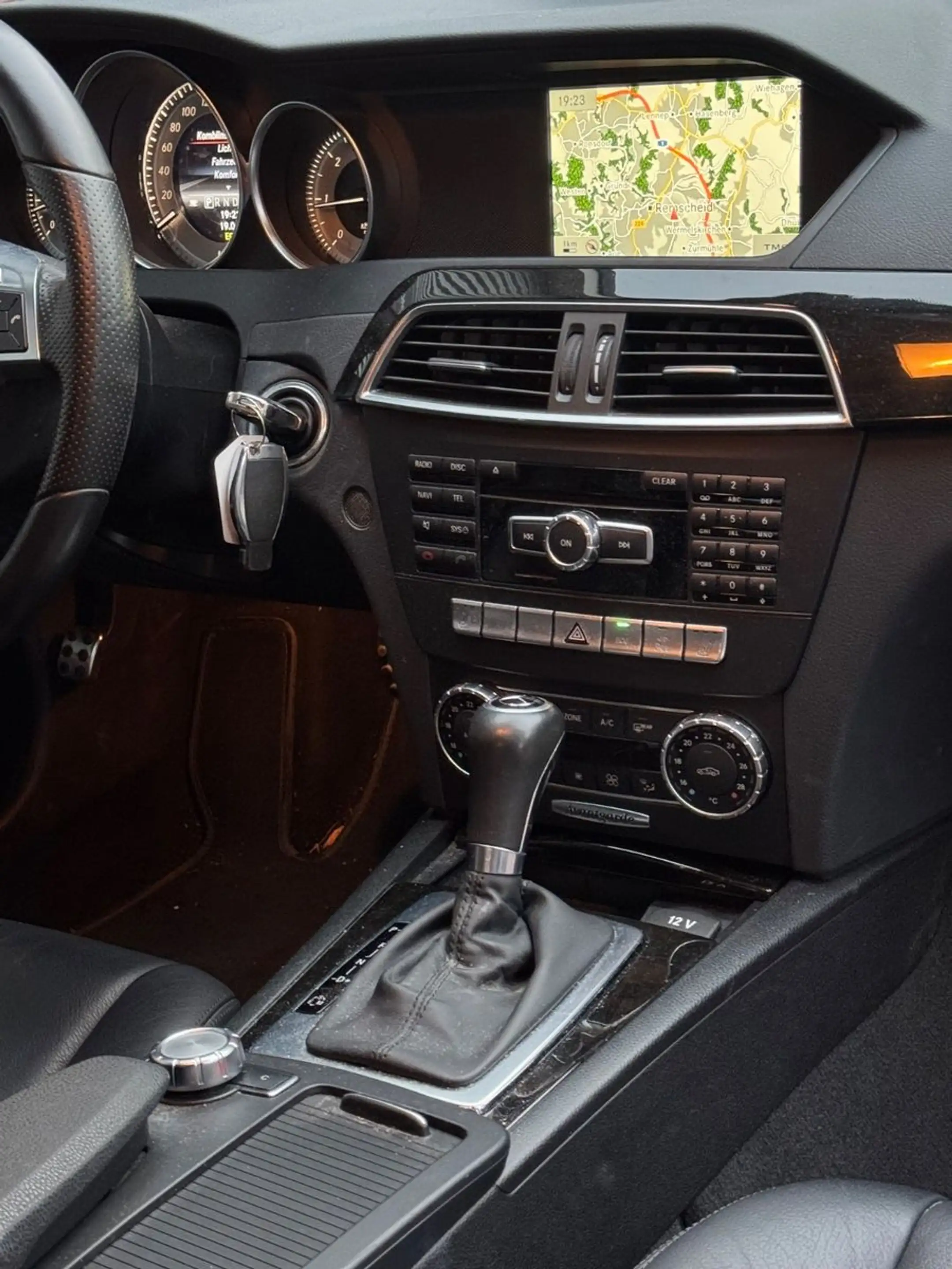 Mercedes-Benz C 250 C T-Modell C 250 CDI BlueEfficiency — photo 12