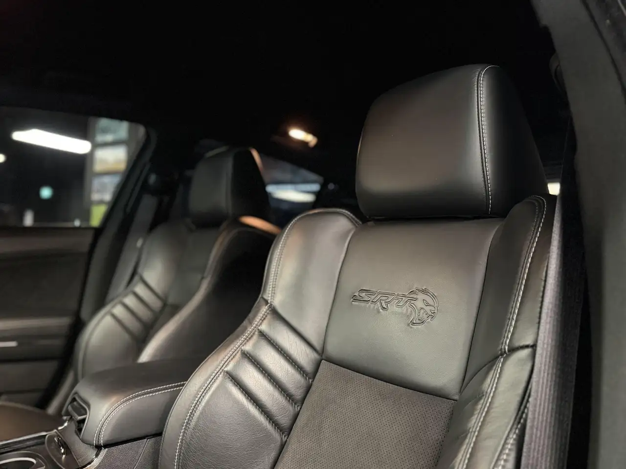 Dodge Charger 2025 — фото 12