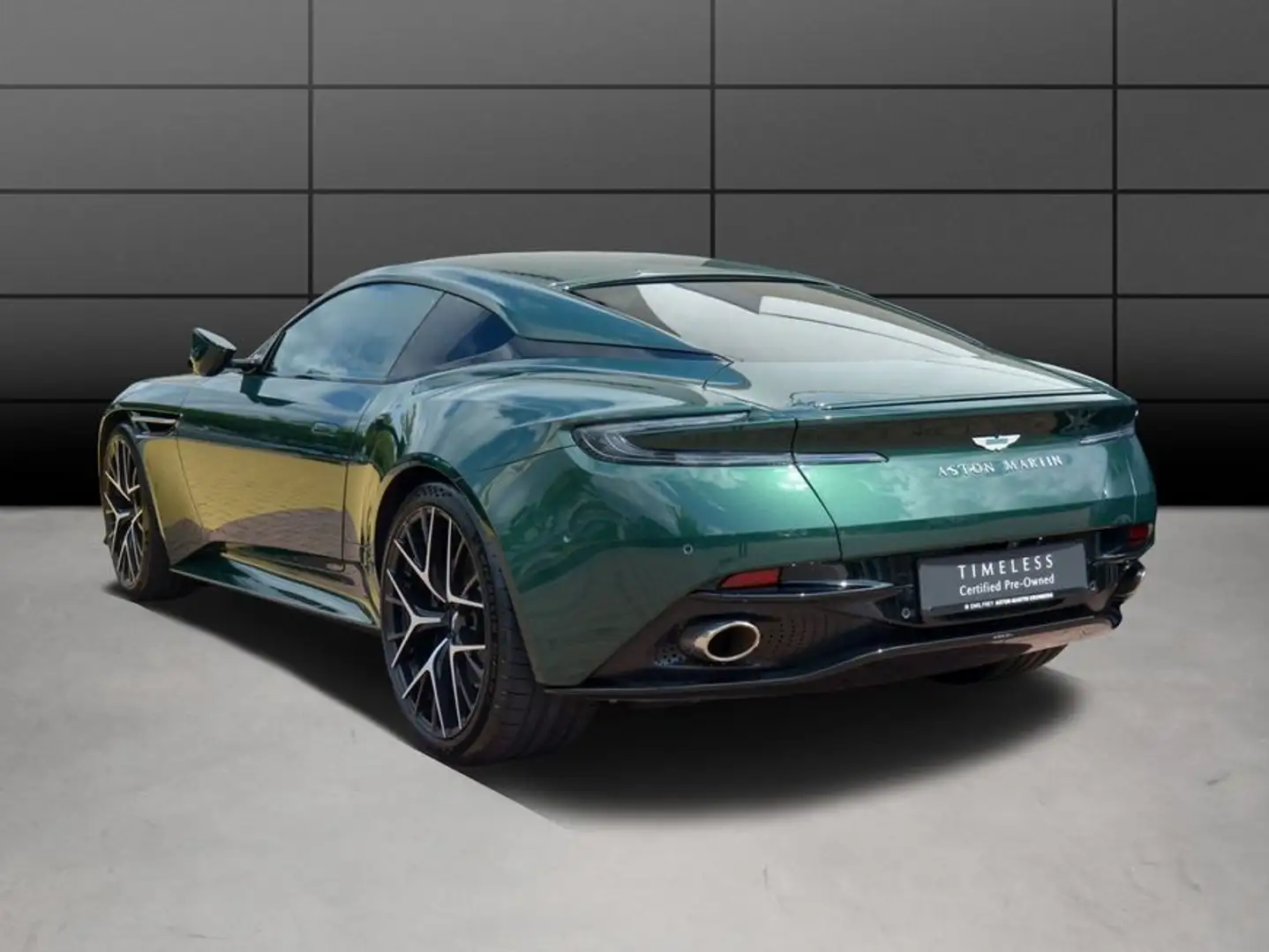 Aston Martin DB12 Coupe Grün - 2