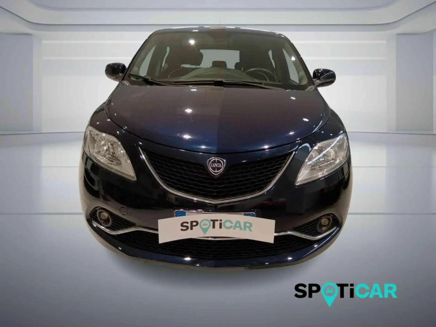 Lancia Ypsilon 1.2 69 CV 5 porte GPL Ecochic Gold Bleu - 2