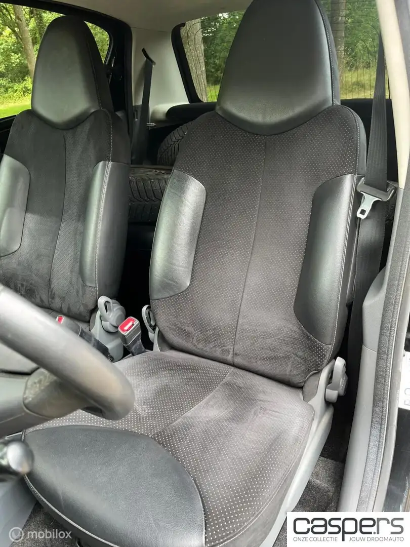 Peugeot 107 1.0-12V Black & Silver - AIRCO - 5D - APK 09/26 Schwarz - 2