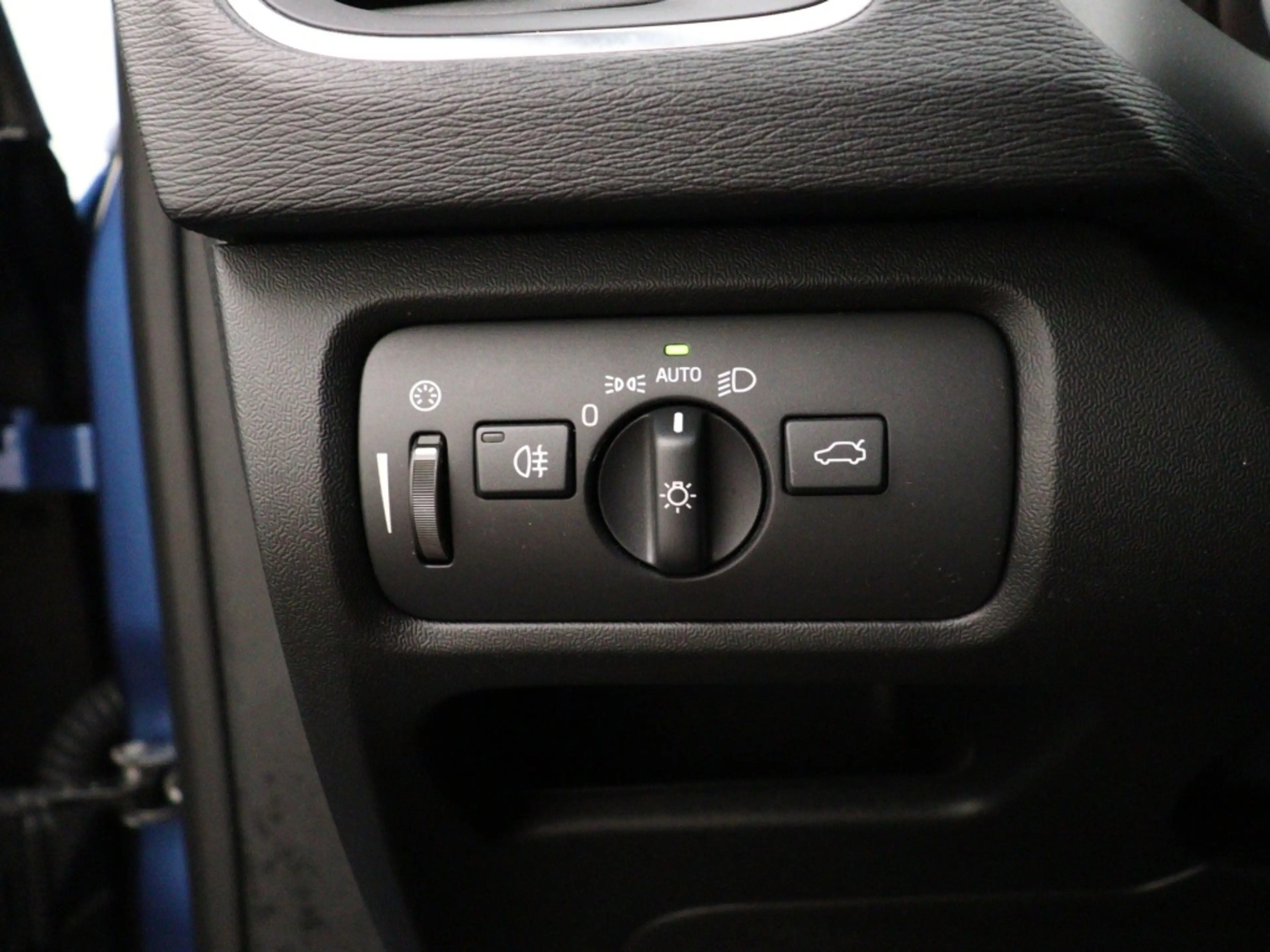 Volvo V40 T3 AUT(6) POLAR+ SPORT LUXURY PANORAMADAK STANDKAC — photo 14