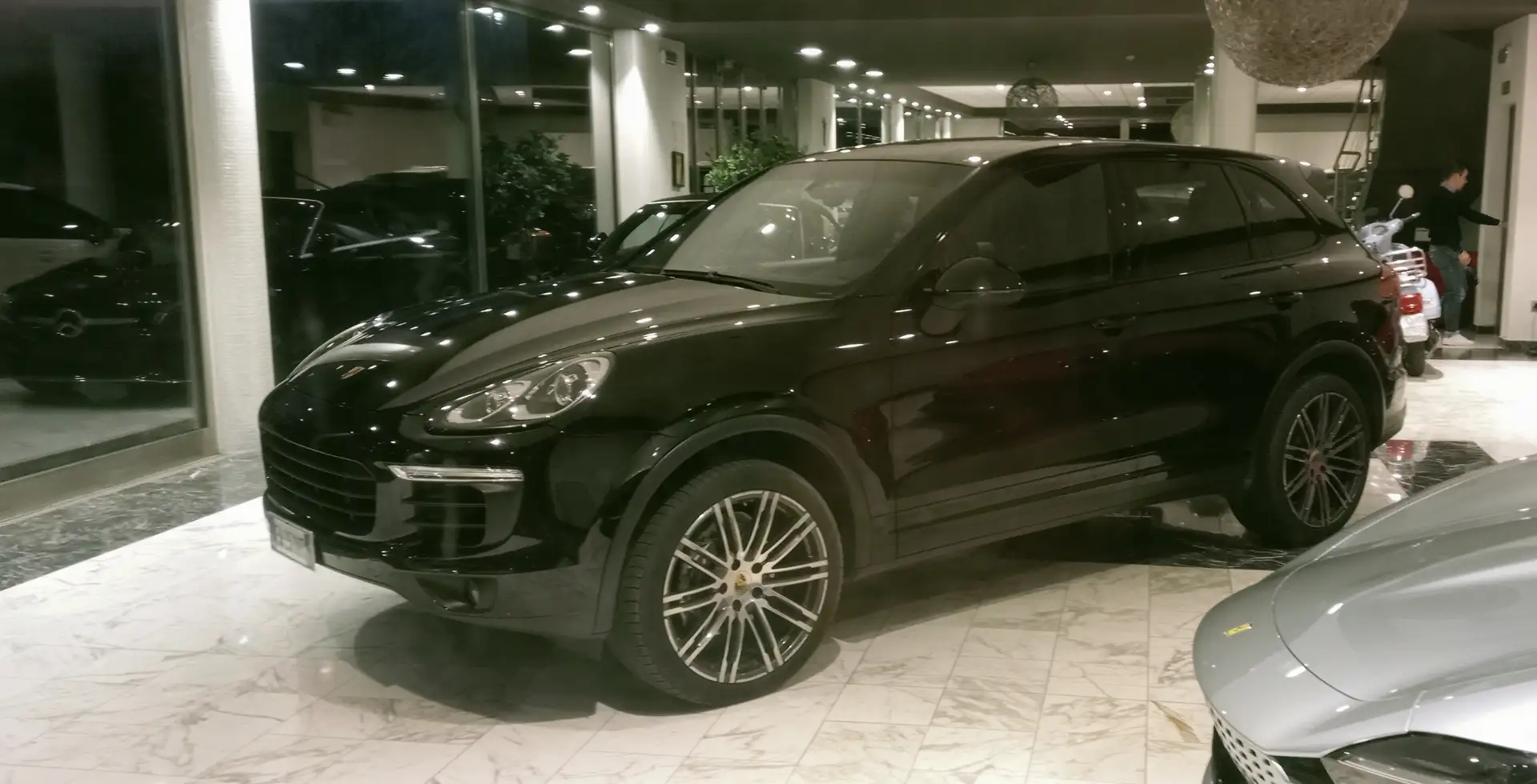 Porsche Cayenne 3.0 tiptronic - 1