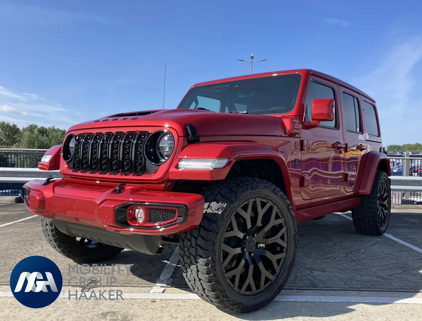 Jeep Wrangler BRUTE Rubicon 4xe 380 | 22" | Hard-Top | Custom | Rouge - 1
