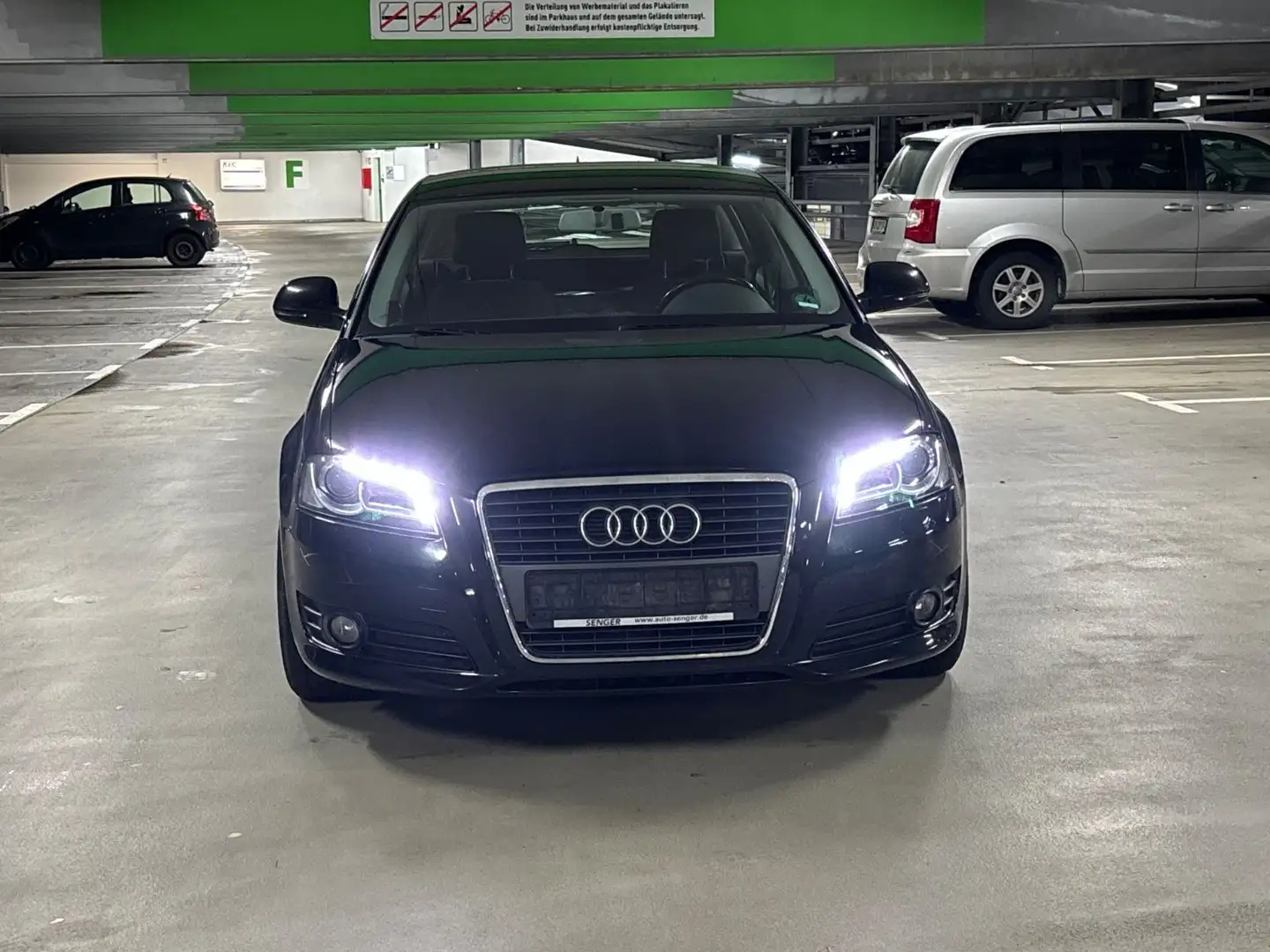 Audi A3 Sportback 1.8 TFSI Ambition Xenon TÜV 08/2026 Schwarz - 2