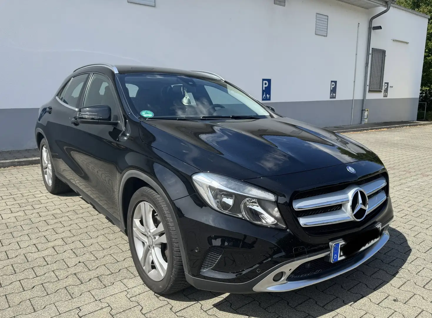 Mercedes-Benz GLA 220 GLA 220 CDI / d 4Matic (156.905) Noir - 1