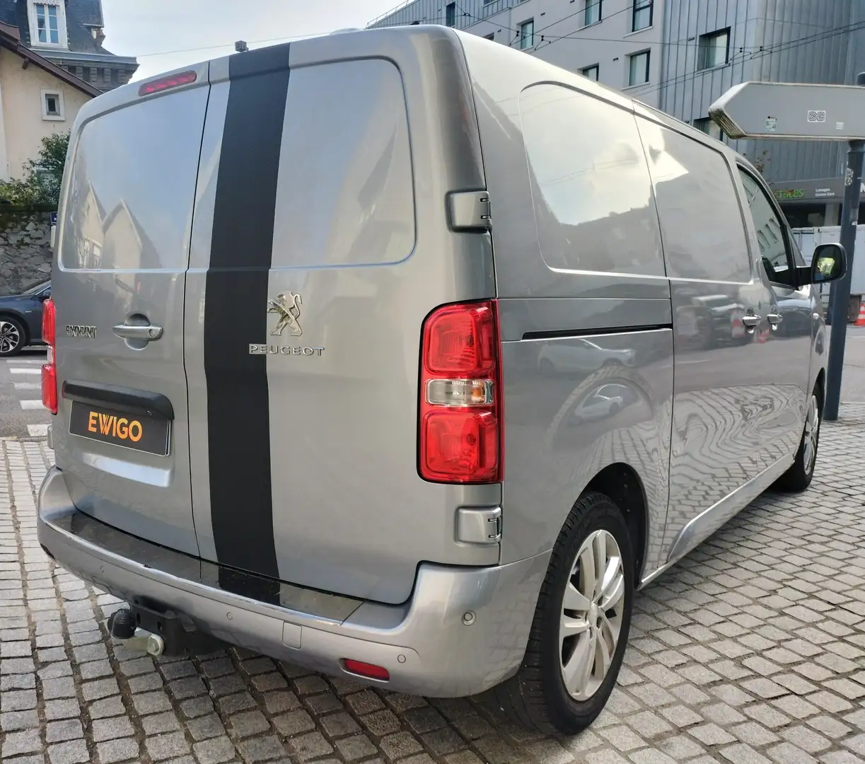 Peugeot 2.0 BLUEHDI 145 L1H1 ASPHALT S&S - 2