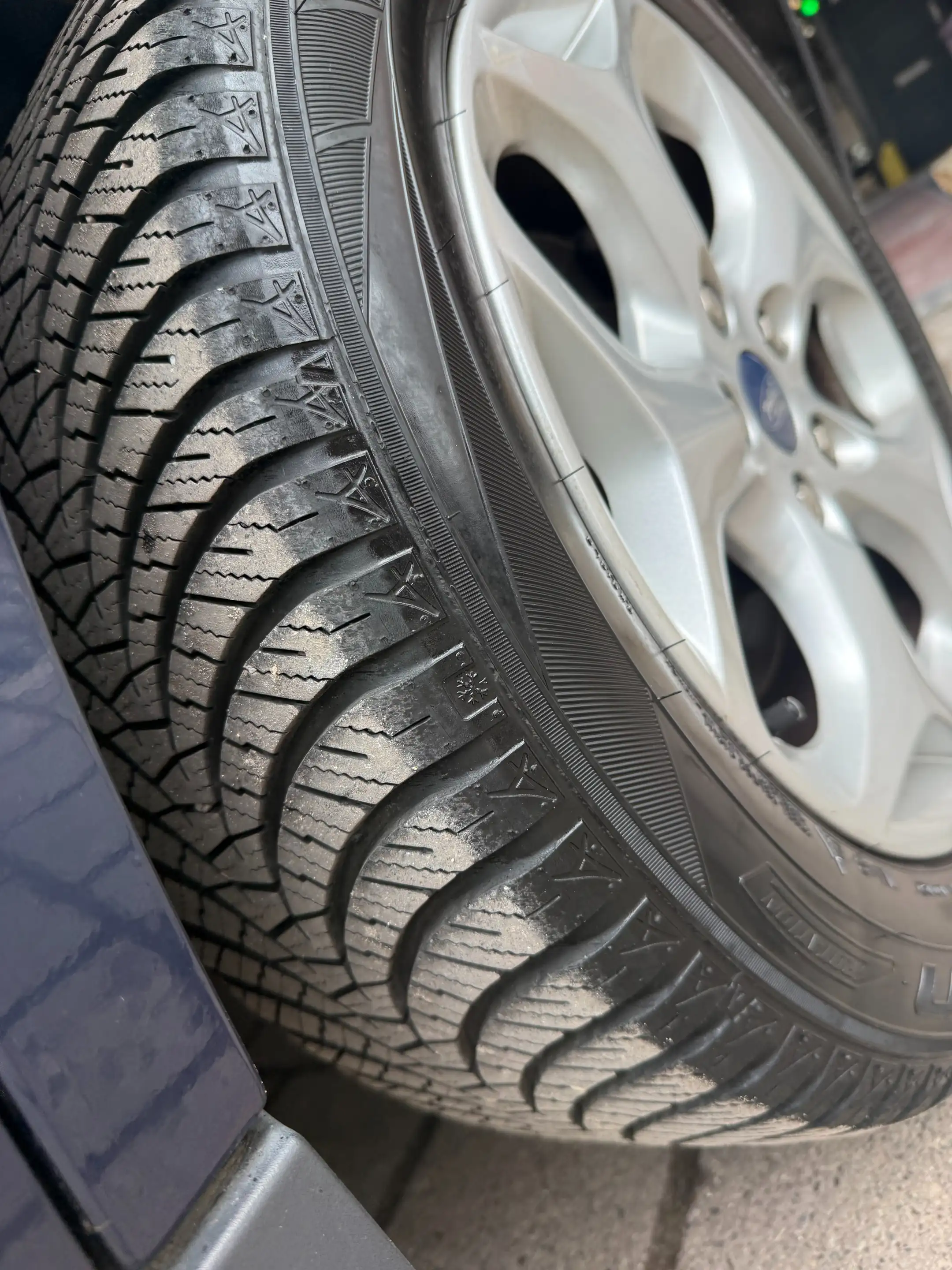 Ford Grand C-Max Grand C-Max 1.6 Essence 1er Proprio Carnet Ford Ga — photo 12