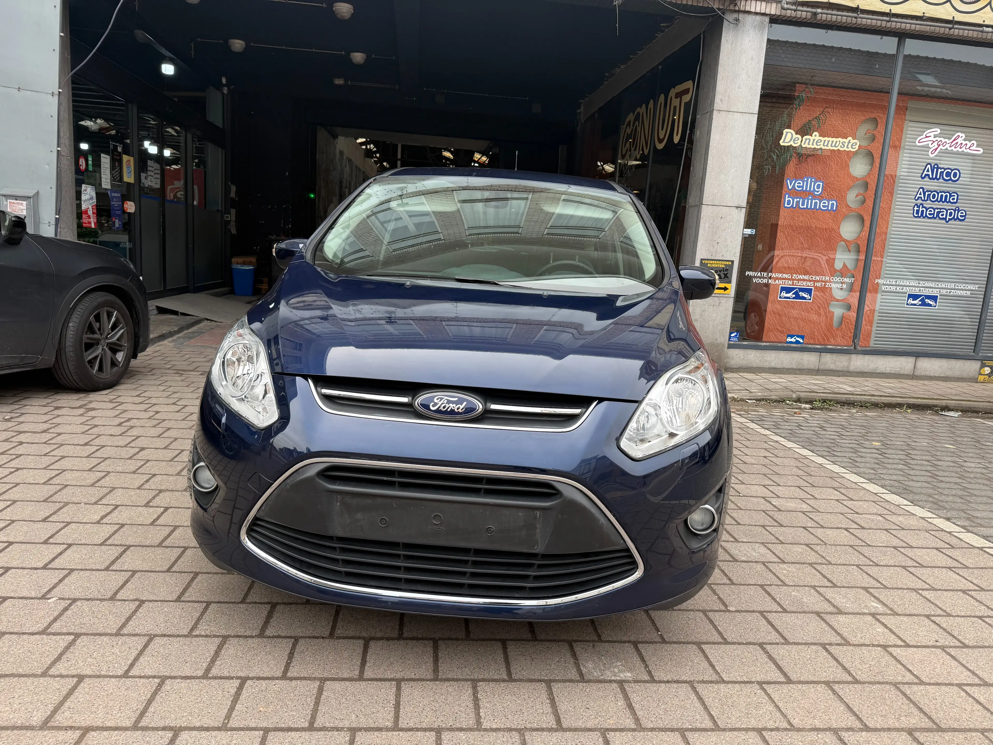 Ford Grand C-Max Grand C-Max 1.6 Essence 1er Proprio Carnet Ford Ga — photo 2