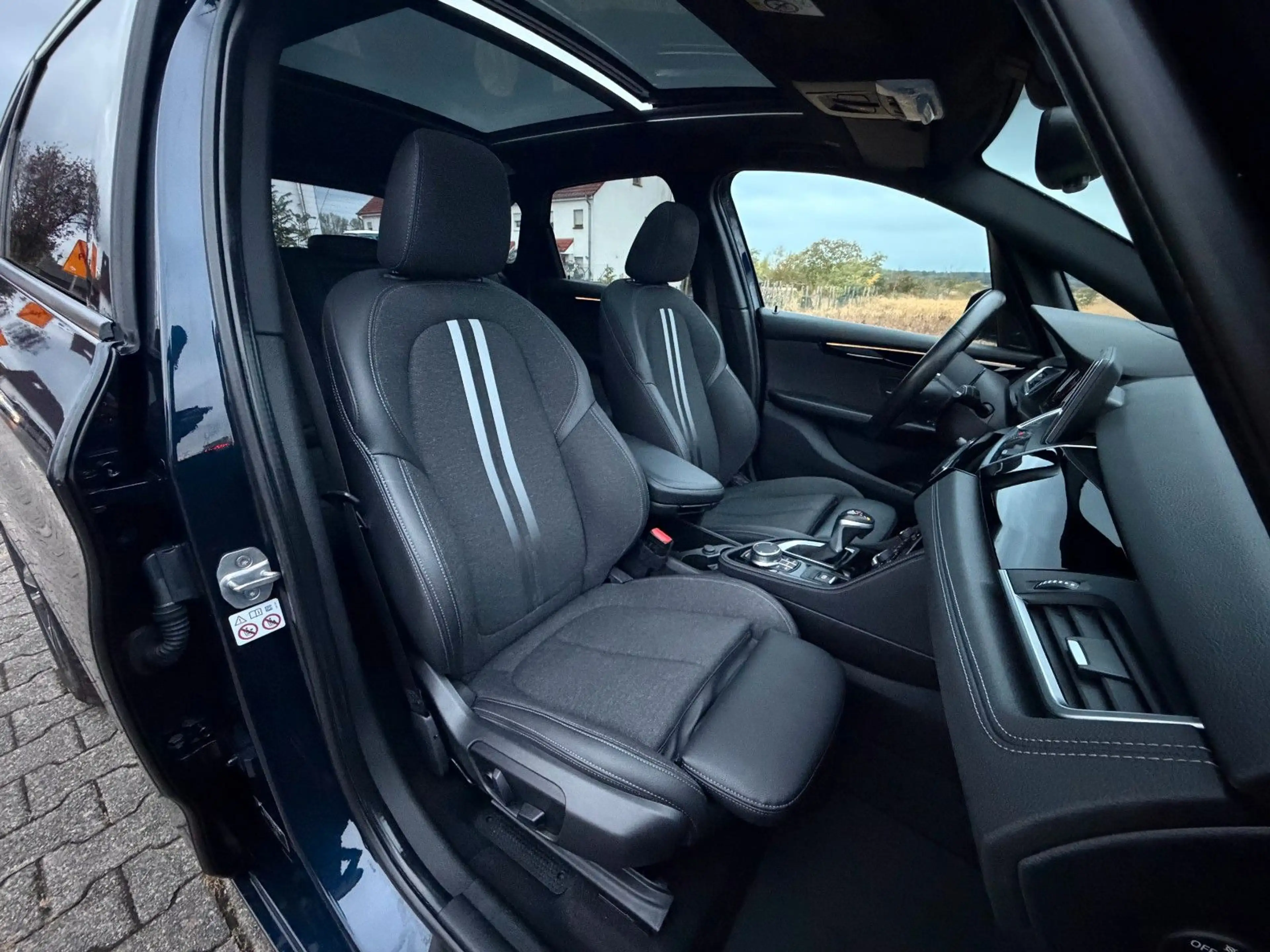 BMW 225 225xe Active Tourer M-Sport *ABSOLUT VOLL* — photo 14