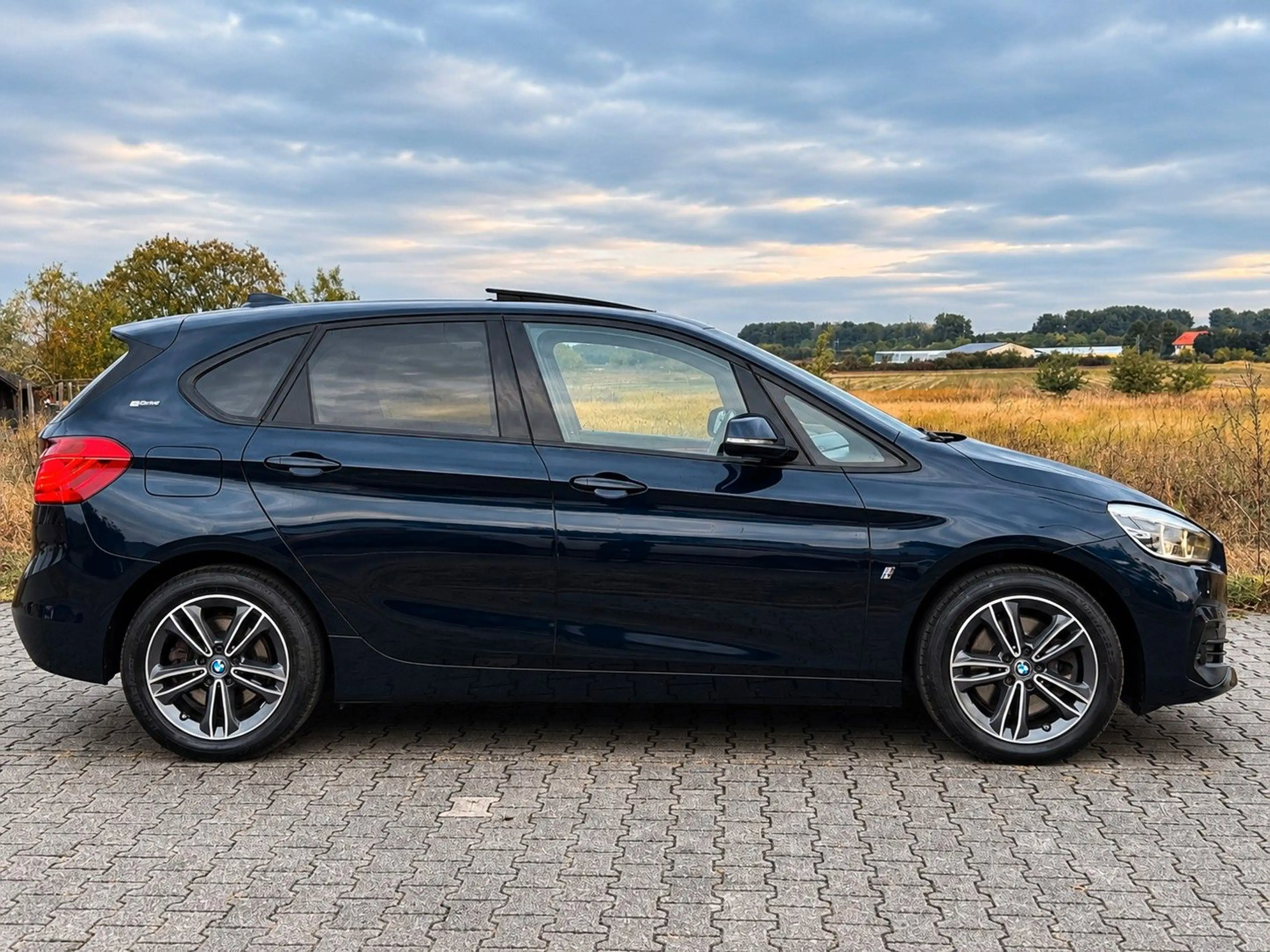 BMW 225 225xe Active Tourer M-Sport *ABSOLUT VOLL* — photo 8