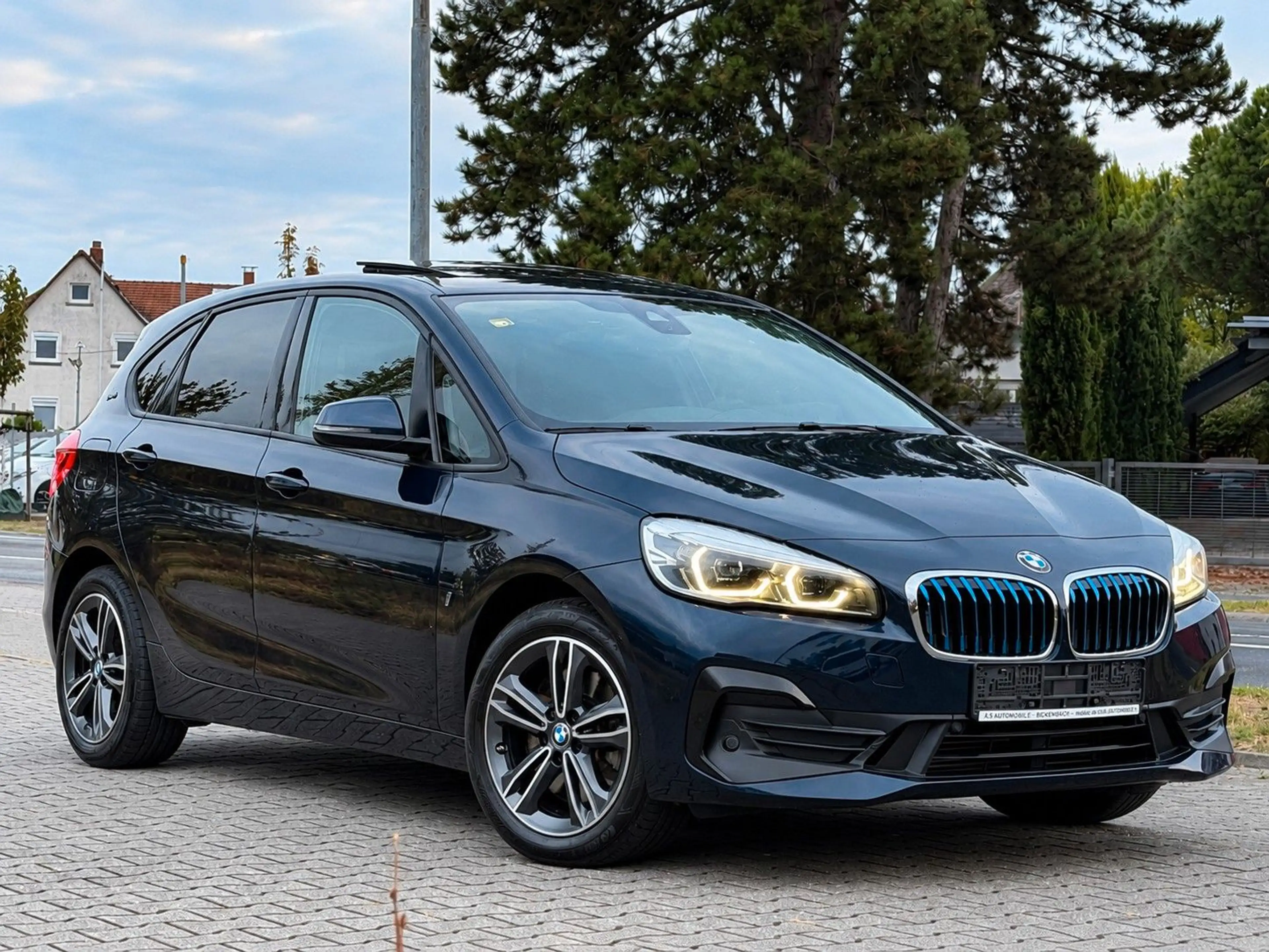 BMW 225 225xe Active Tourer M-Sport *ABSOLUT VOLL* — photo 2