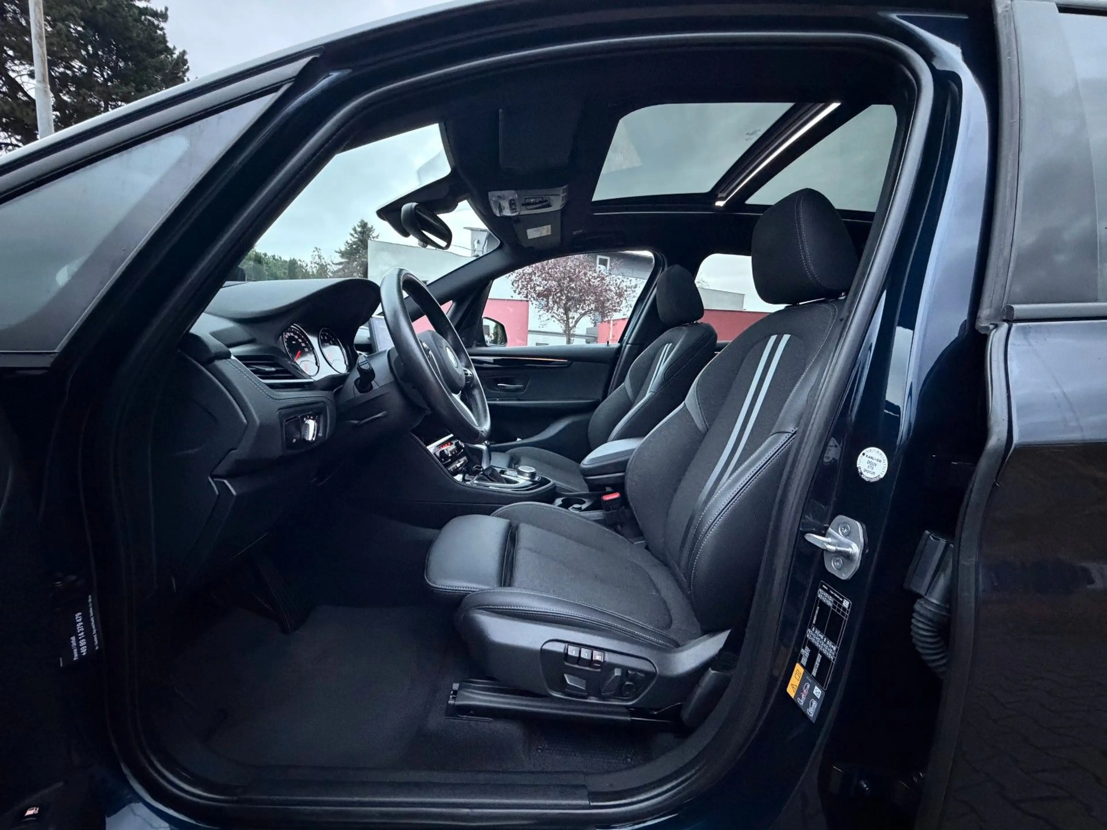 BMW 225 225xe Active Tourer M-Sport *ABSOLUT VOLL* — photo 12