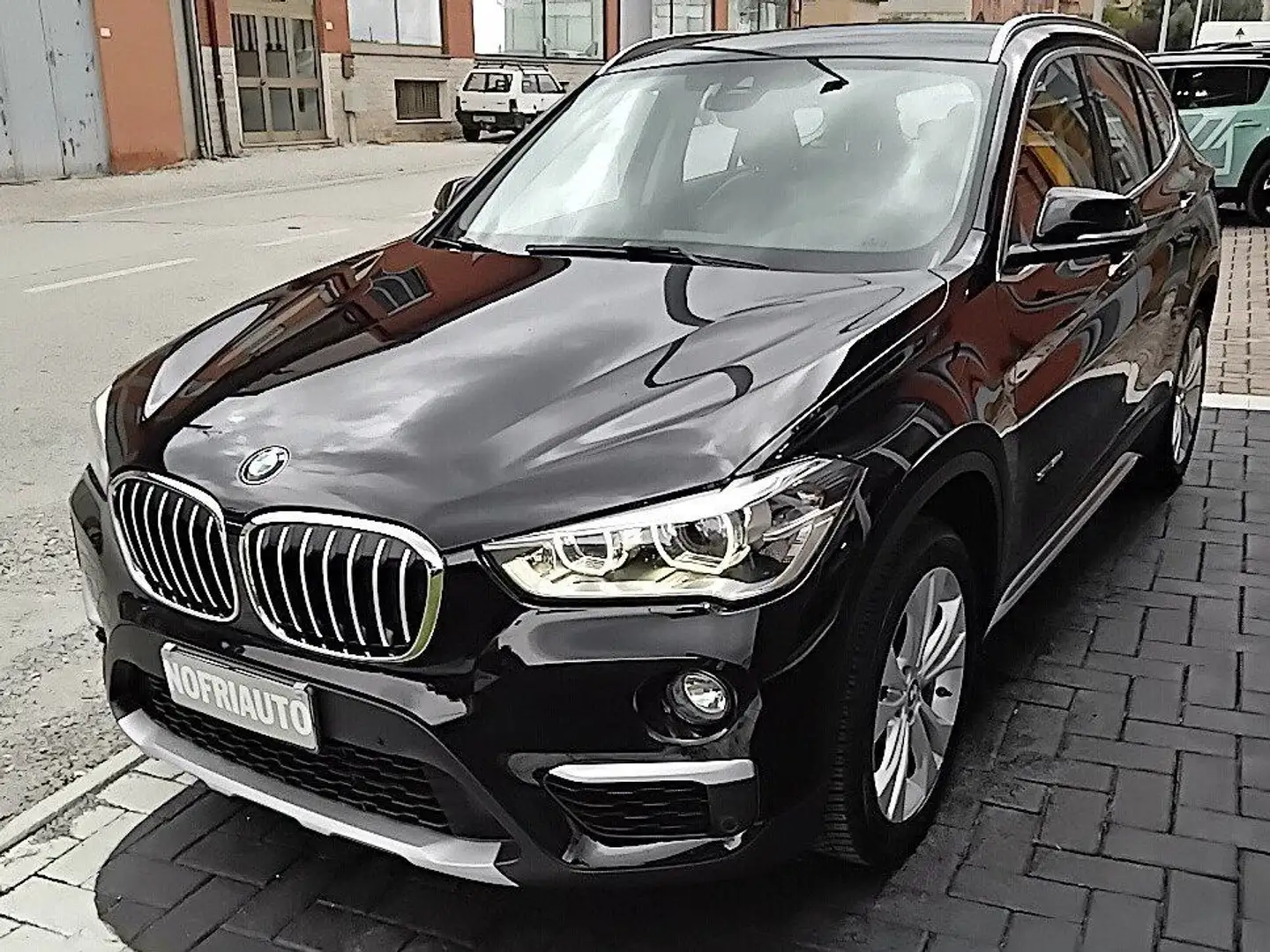 BMW X1 X1 sdrive16d Business Nero - 2