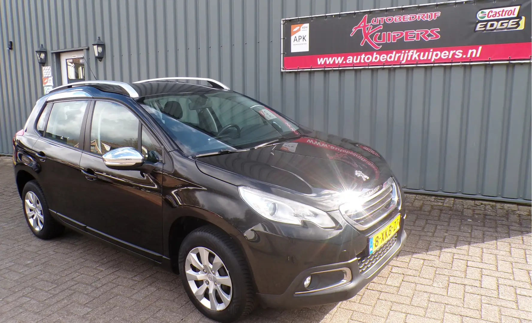 Peugeot 2008 1.2 VTi Active Navi.Airco.Cruise.Electr.pakket Zwart - 1