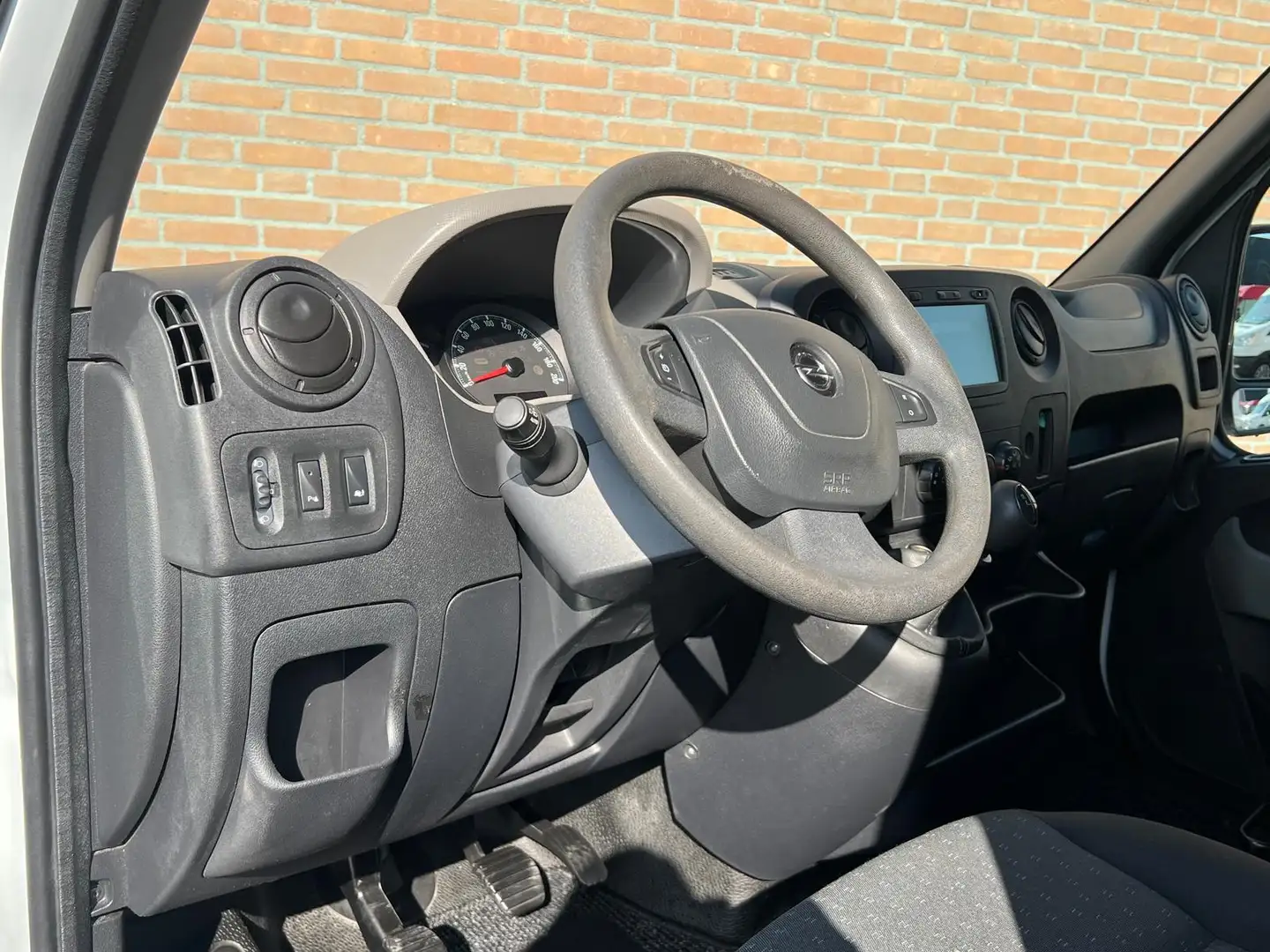 Opel Movano 2.3CDTI L2H2 Sortimo / Werkplaats / Omvormer Wit - 2