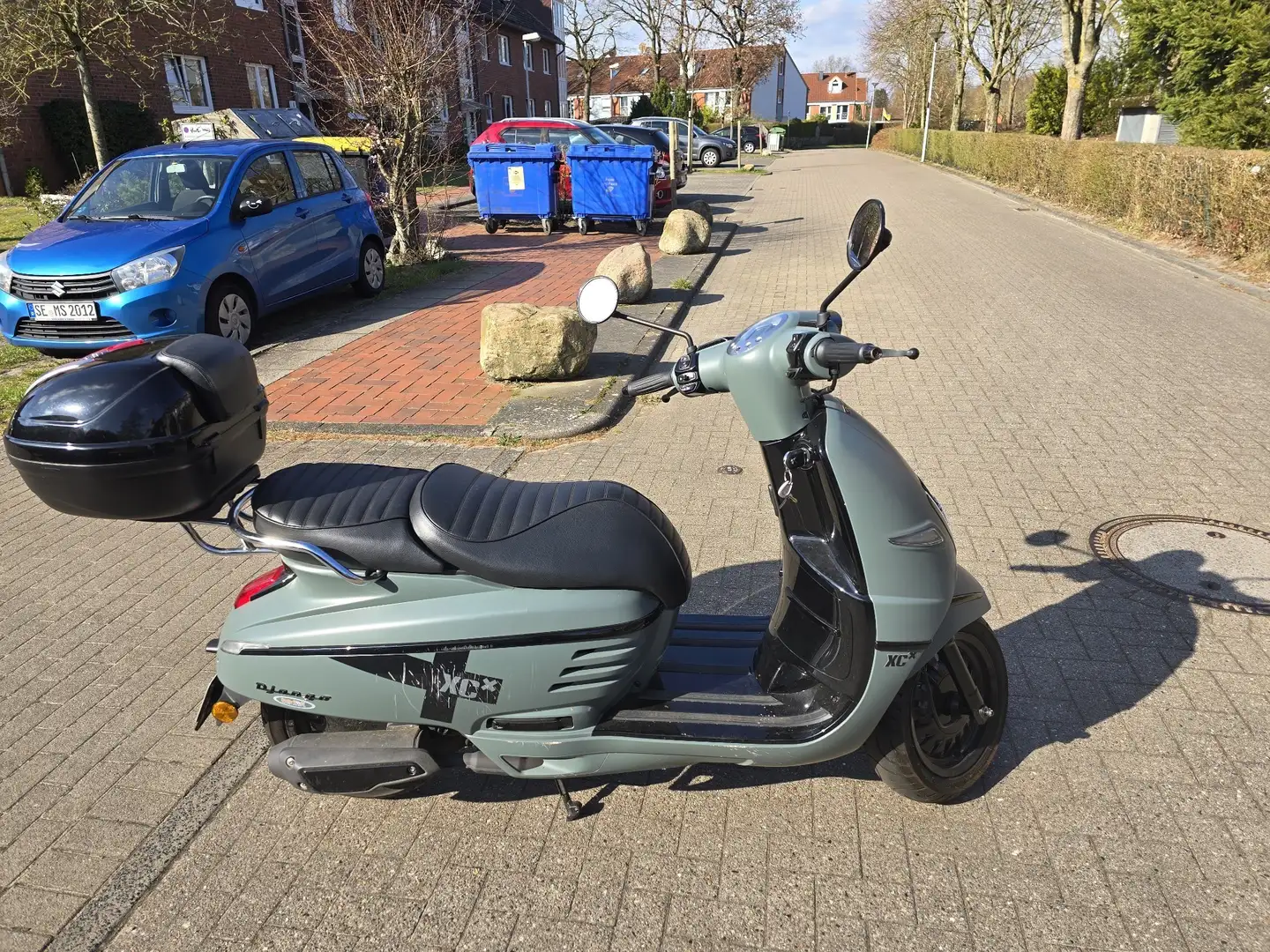 Peugeot Django 50 mit Topcase Zelená - 1