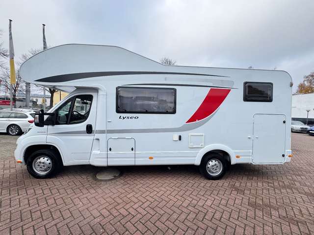 Bürstner Lyseo TD A 700 FIAT 6 Schlafplätze SAT KAMERA