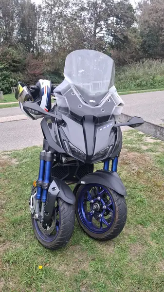 Yamaha Niken - foto 4